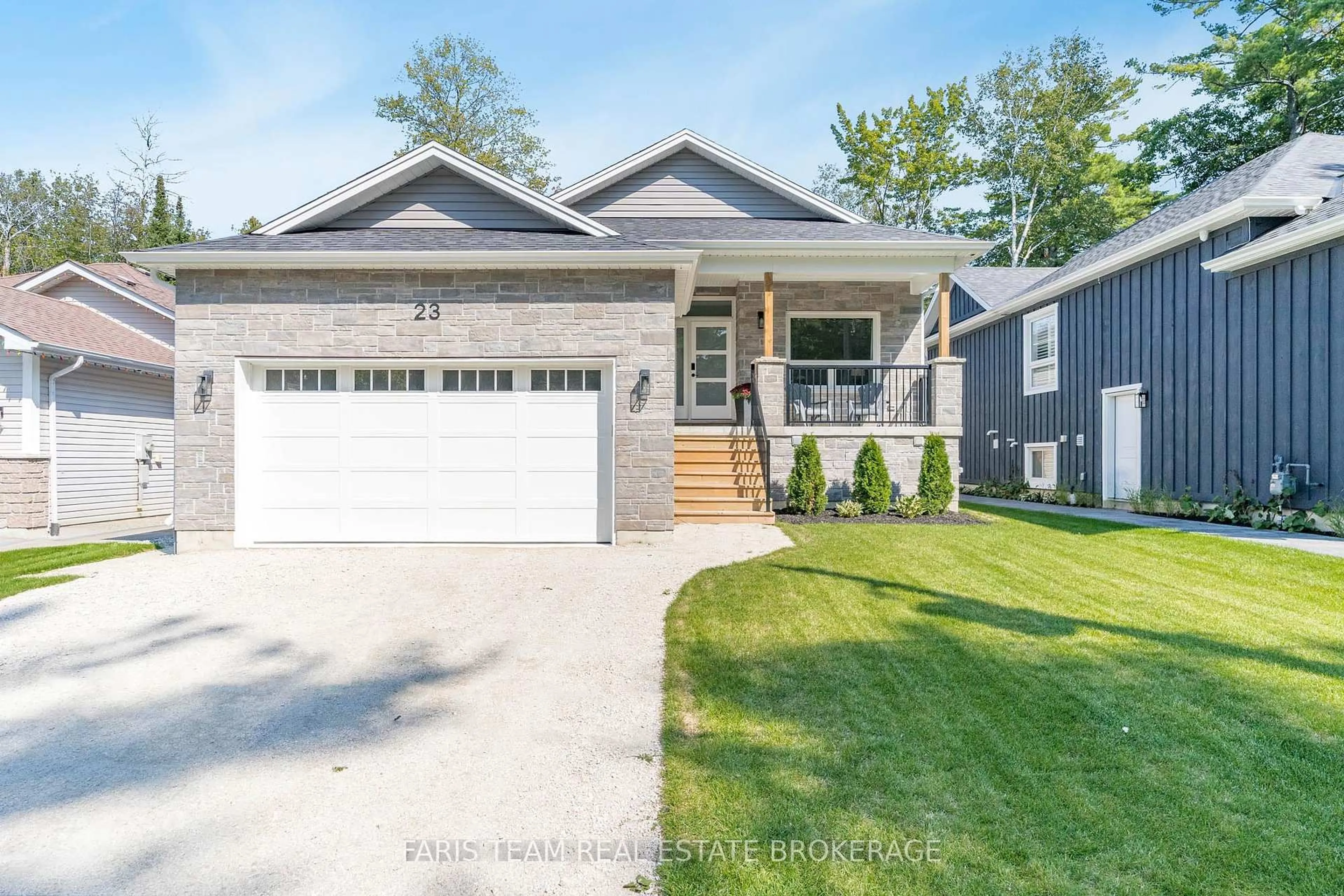 Home with vinyl exterior material, street for 23 49th St, Wasaga Beach Ontario L9Z 1Y2