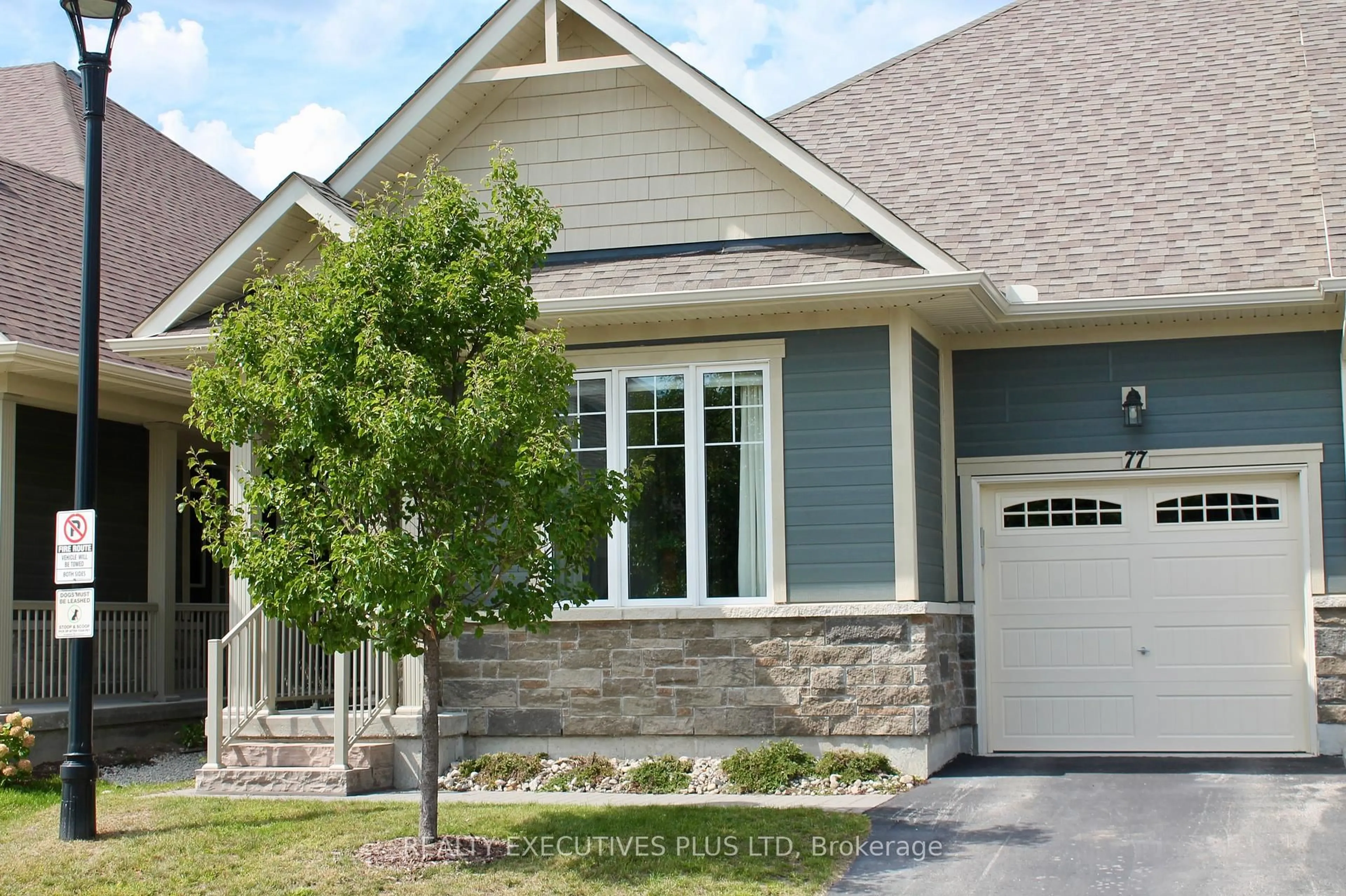 Home with brick exterior material, street for 77 Kari Cres, Collingwood Ontario L9Y 0Z7