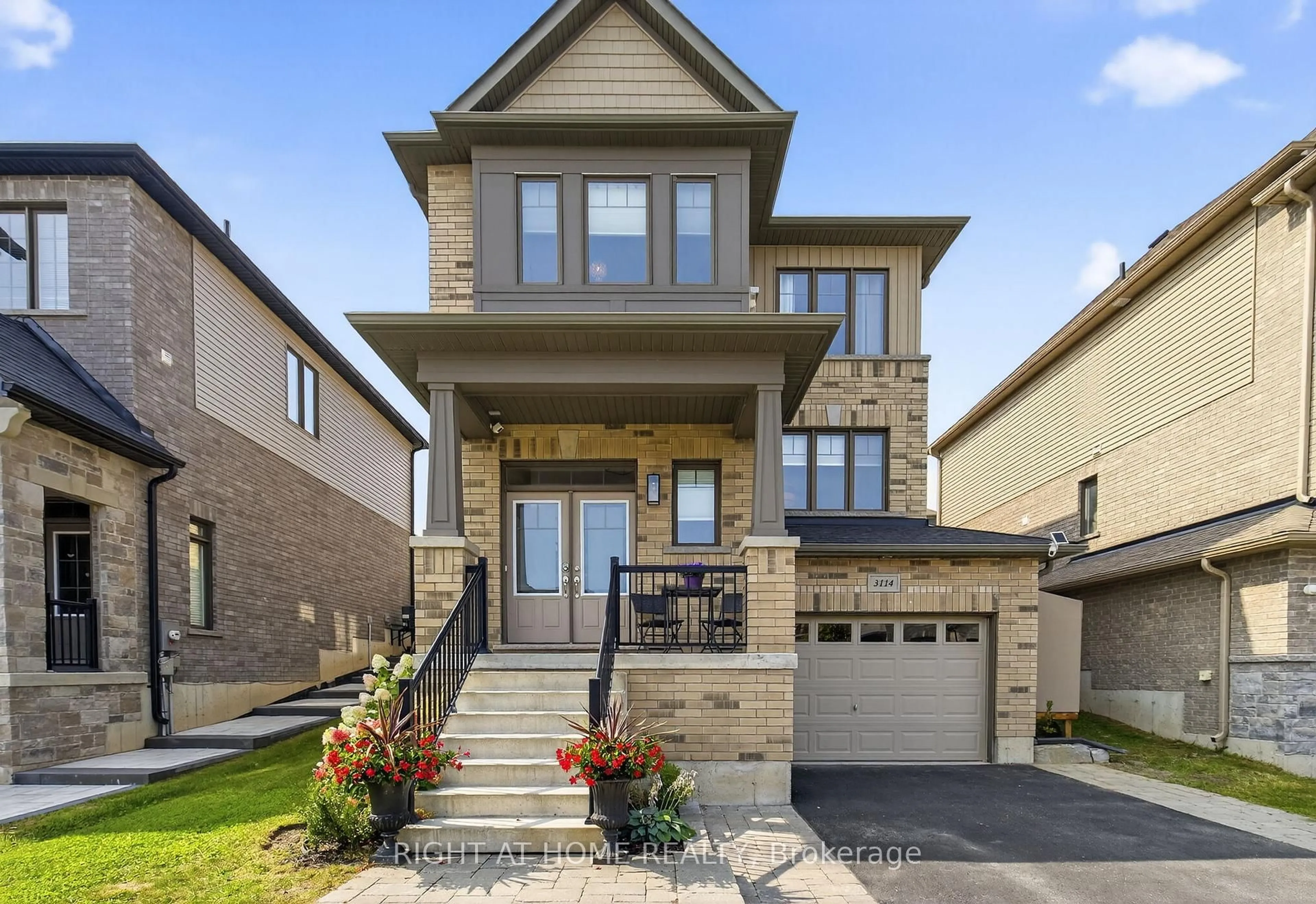 Home with brick exterior material, street for 3114 Monarch Dr, Orillia Ontario L3V 8K3