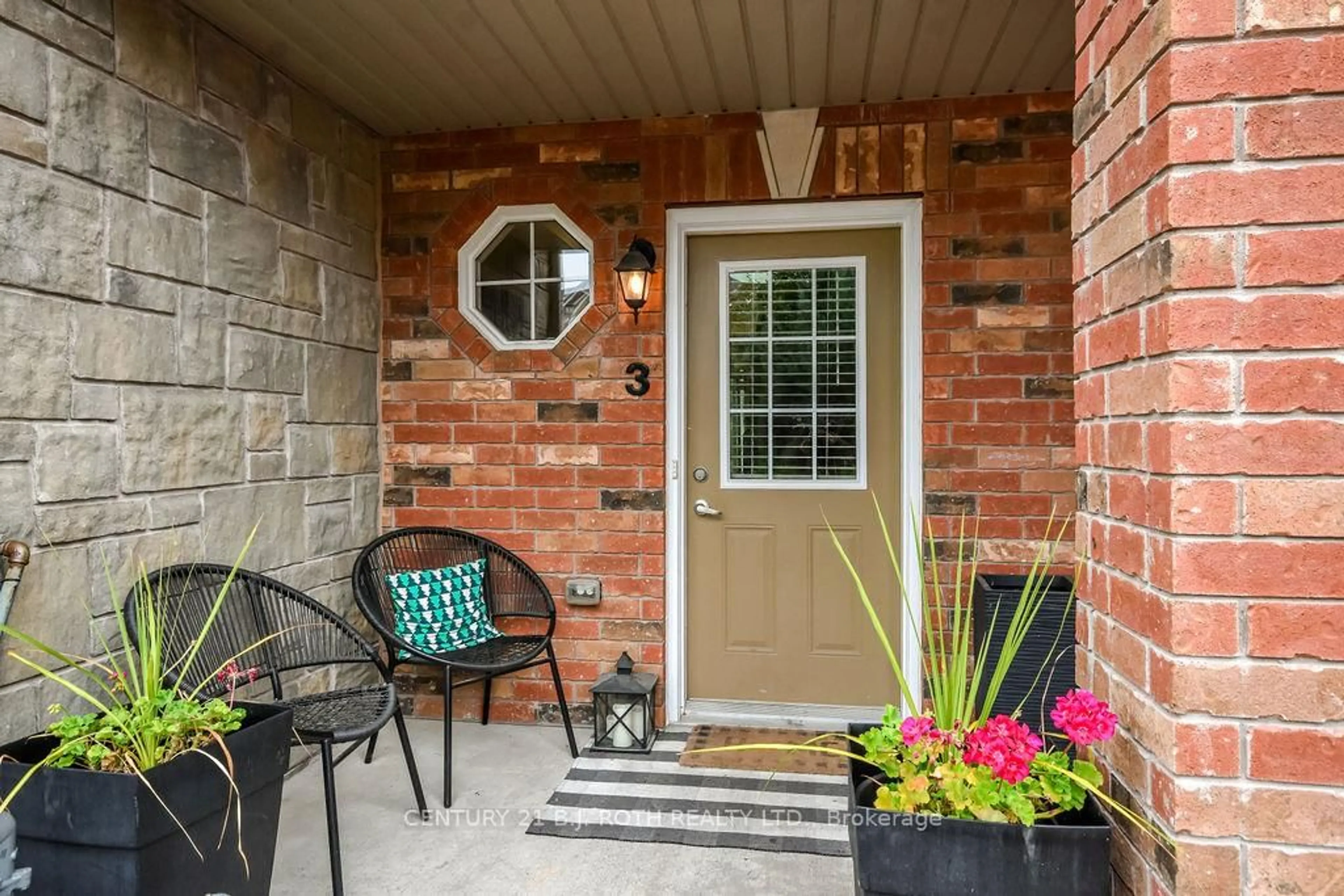 Unknown for 49 Ferndale Dr #3, Barrie Ontario L4N 5W9