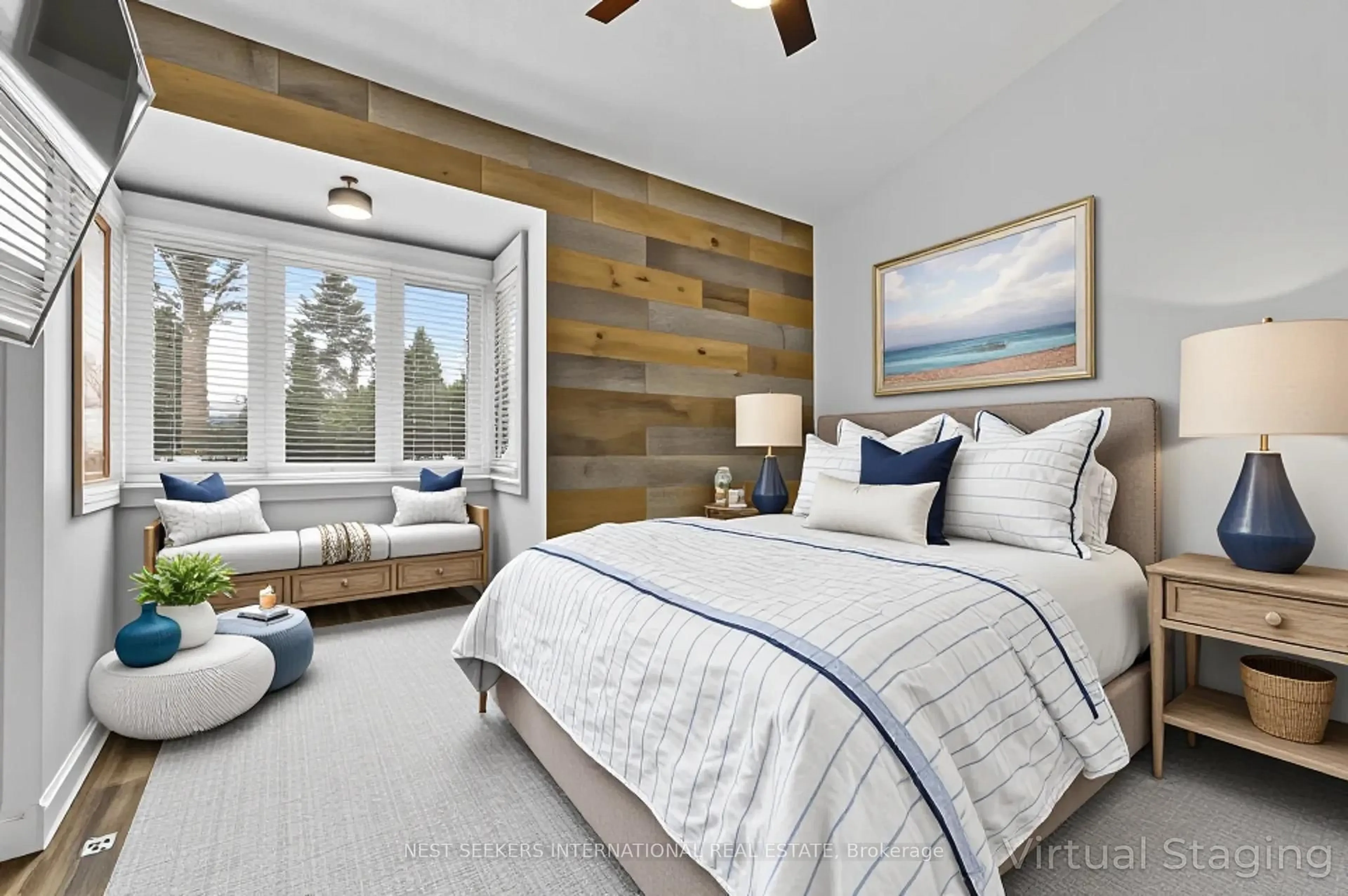Bedroom with bed, wood/laminate floor for 5 Harbour St #27, Collingwood Ontario L9Y 5C5