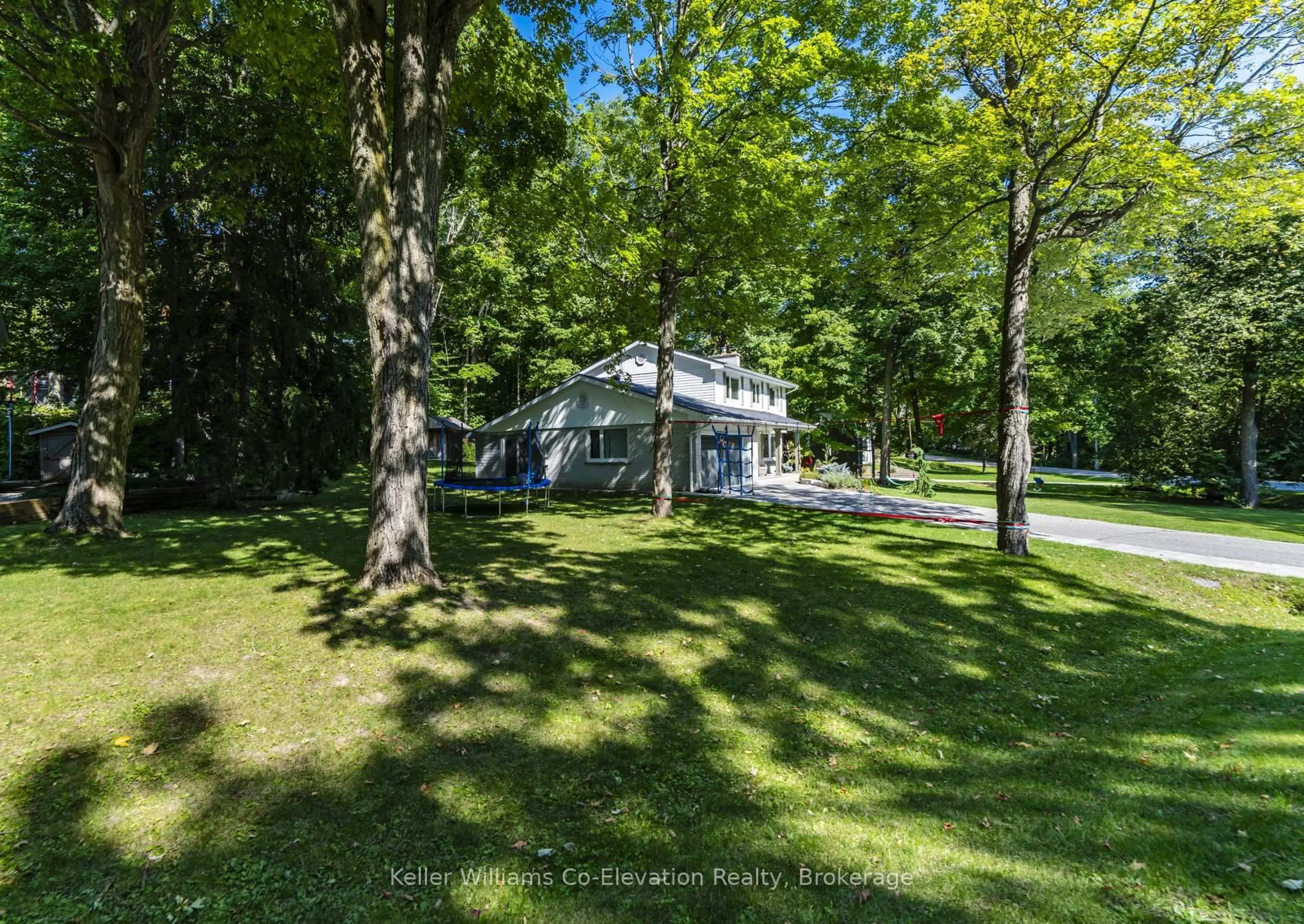 A pic from outside/outdoor area/front of a property/back of a property/a pic from drone, water/lake/river/ocean view for 830 Portage Park Lane, Midland Ontario L4R 5G3
