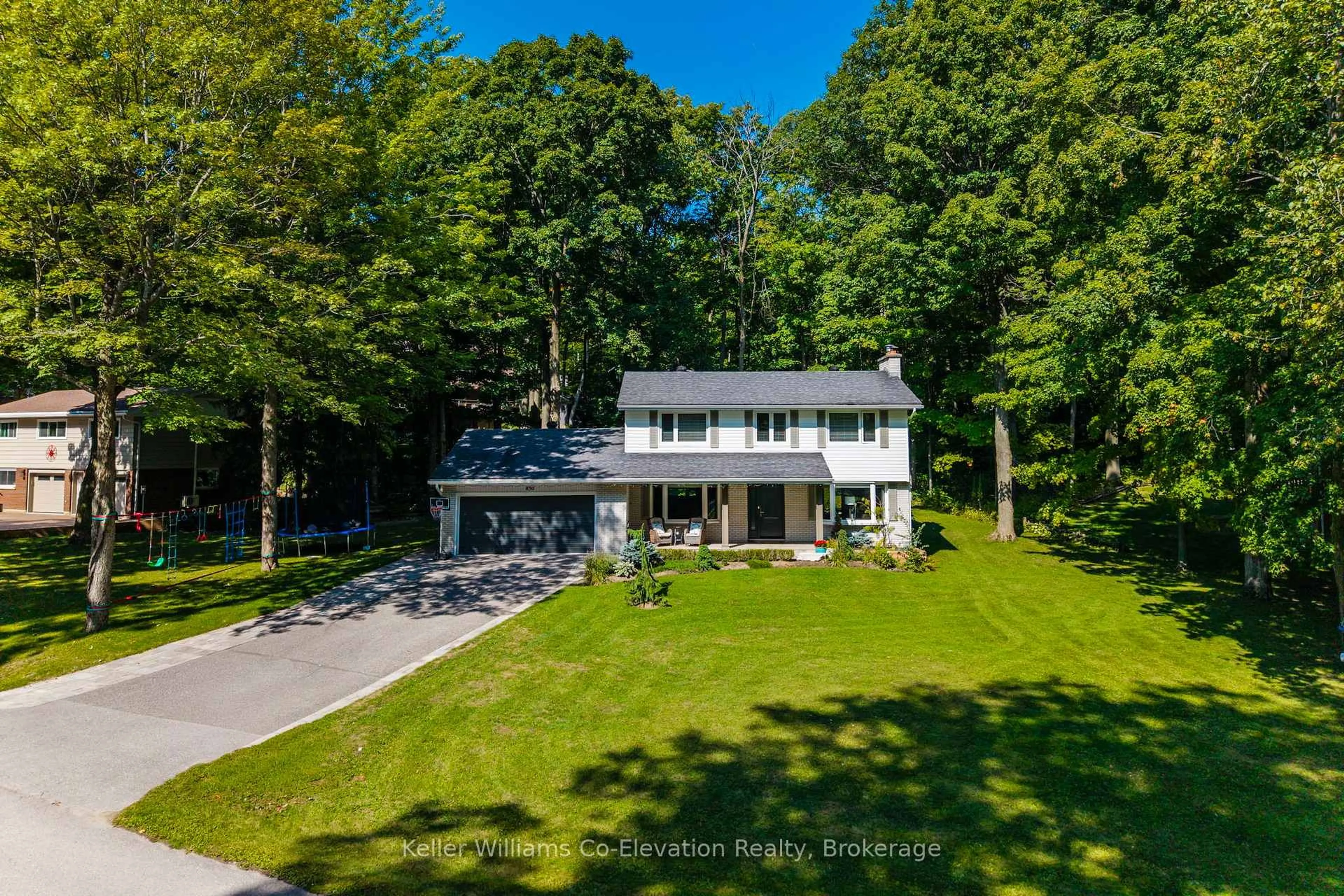 A pic from outside/outdoor area/front of a property/back of a property/a pic from drone, water/lake/river/ocean view for 830 Portage Park Lane, Midland Ontario L4R 5G3