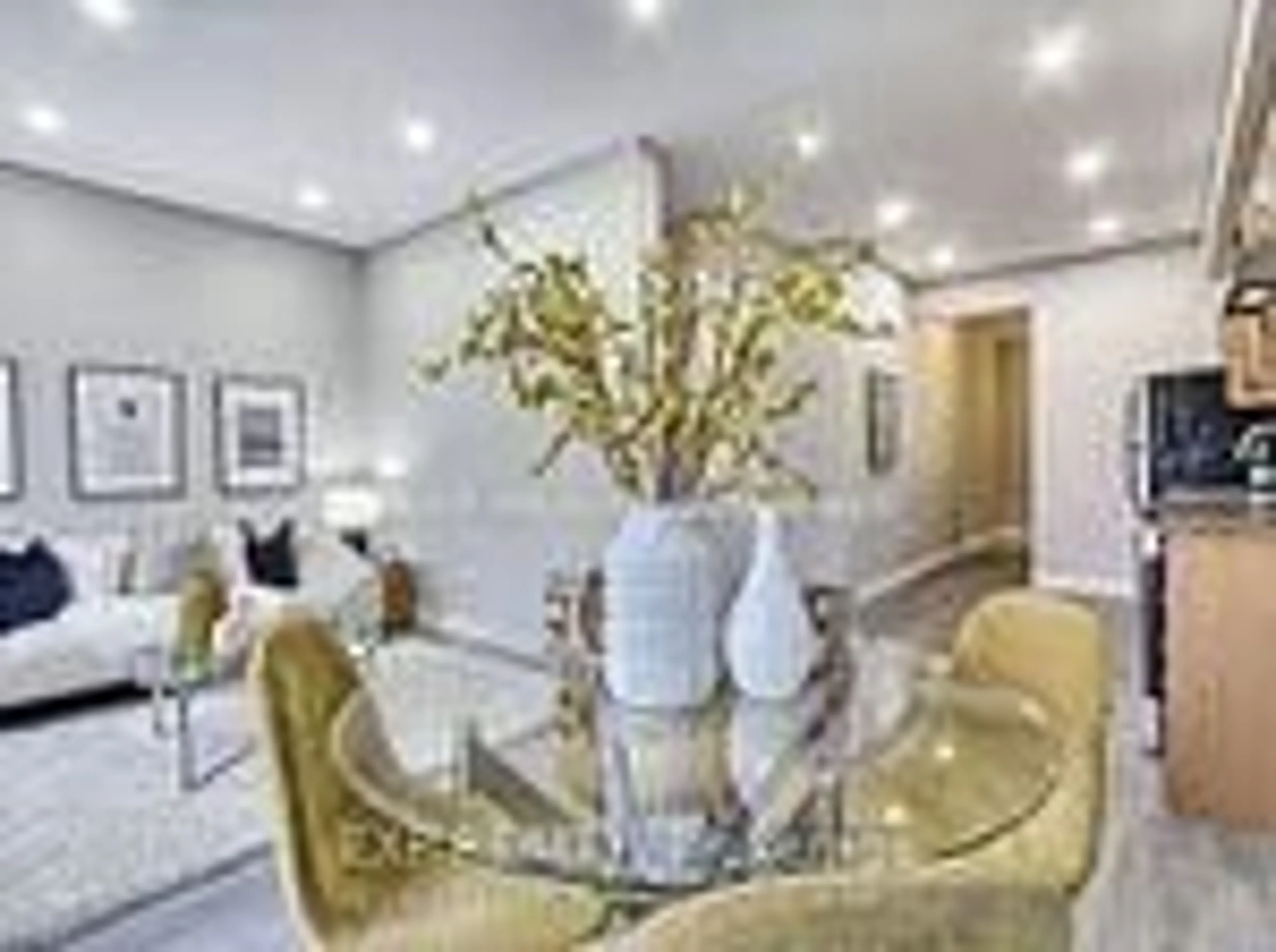 Lobby for 41 Deneb St, Barrie Ontario L4M 0K6