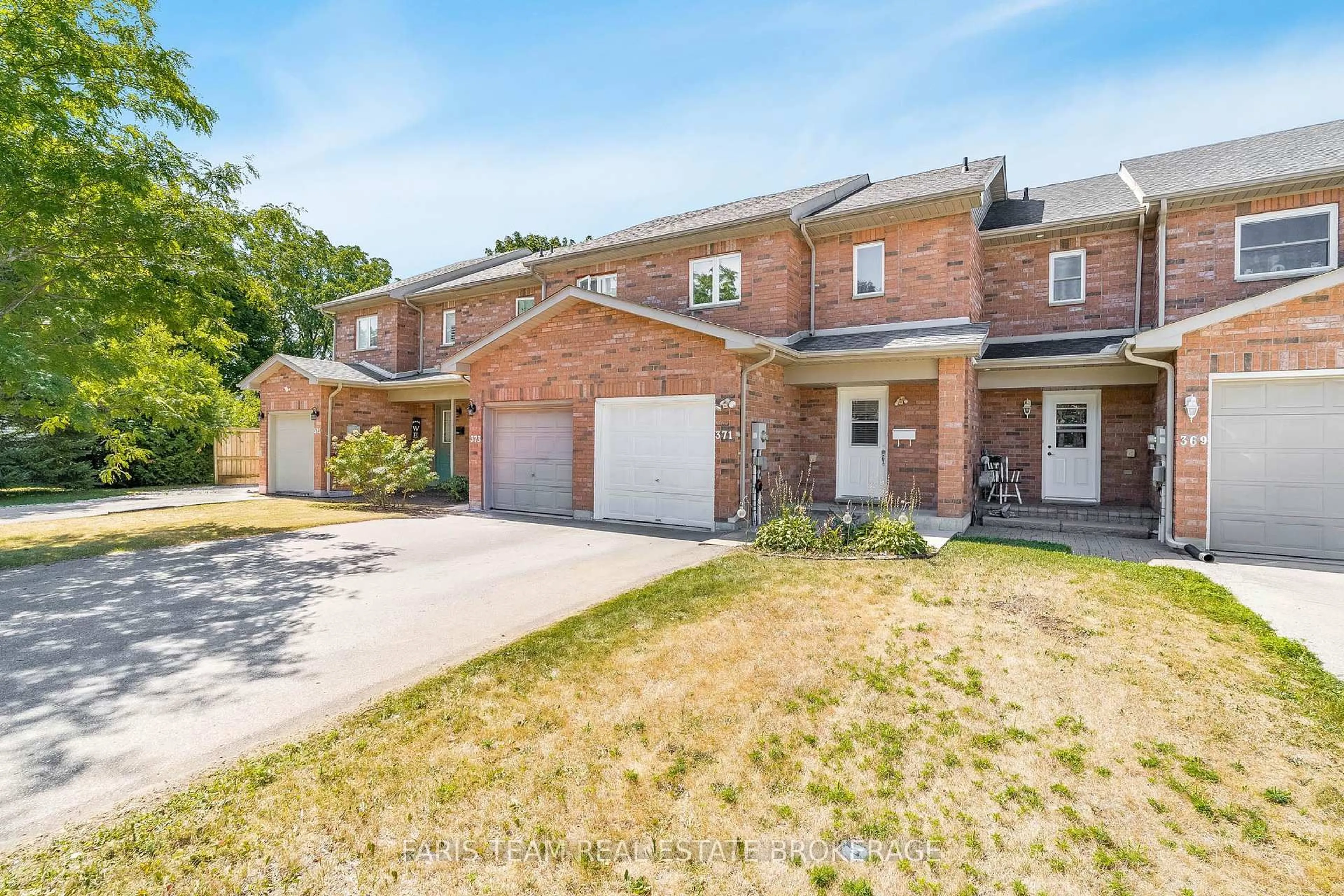Home with brick exterior material, street for 371 Millard St, Orillia Ontario L3V 4H5