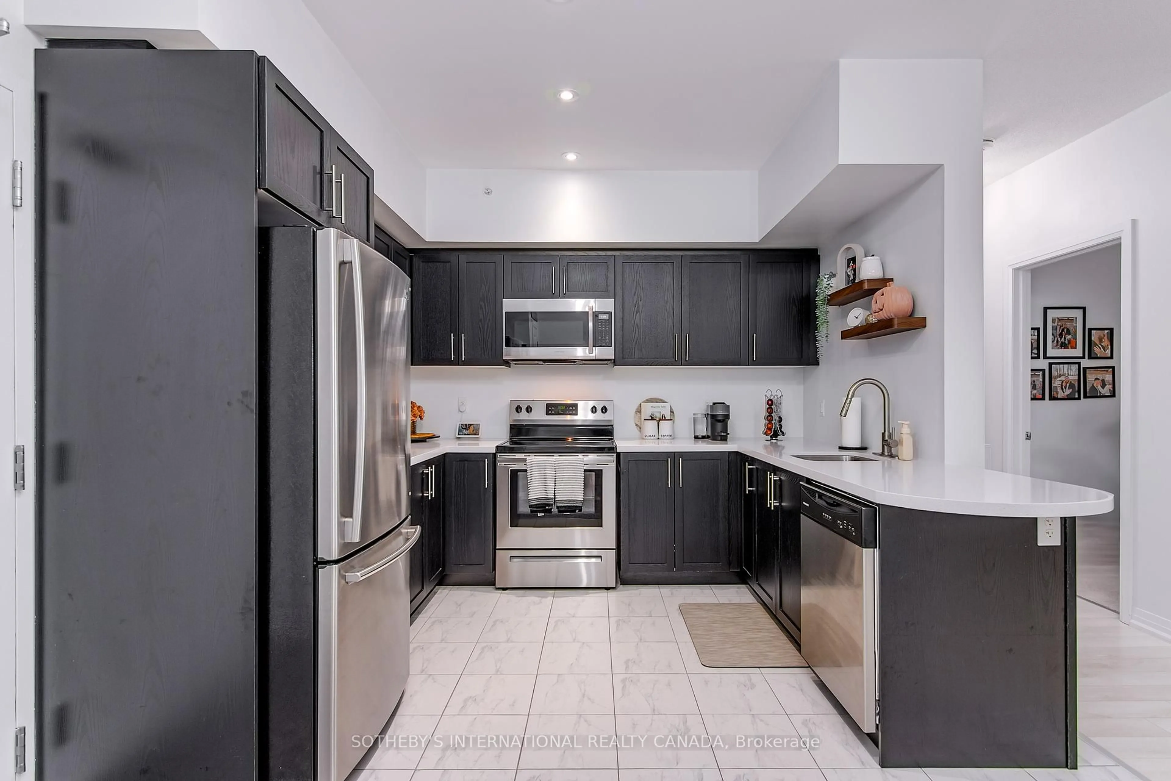 Contemporary kitchen, ceramic/tile floor for 304 Essa Rd #609, Barrie Ontario L4N 9C5