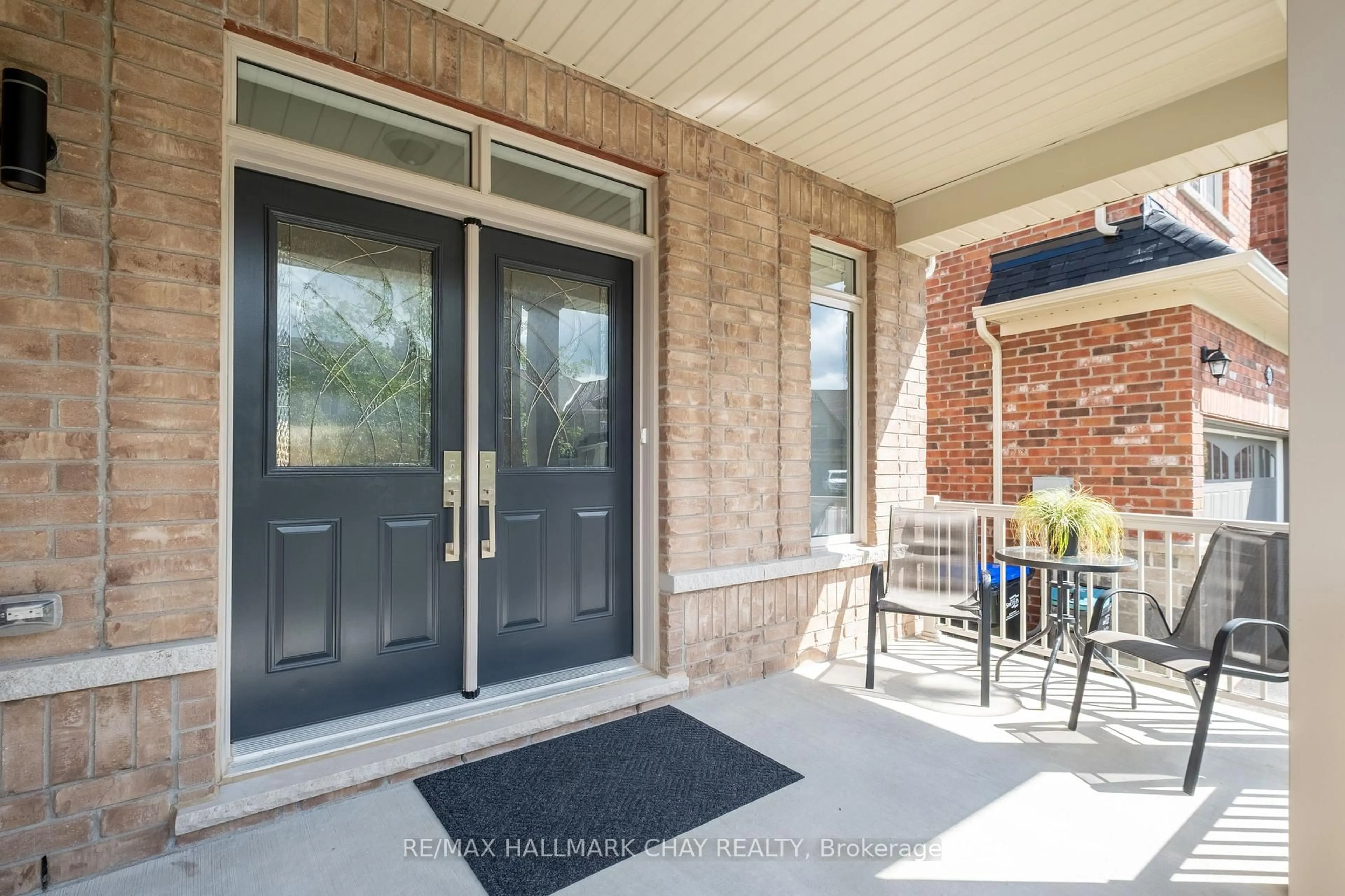 Indoor entryway for 38 Rugman Cres, Springwater Ontario L9X 2A2