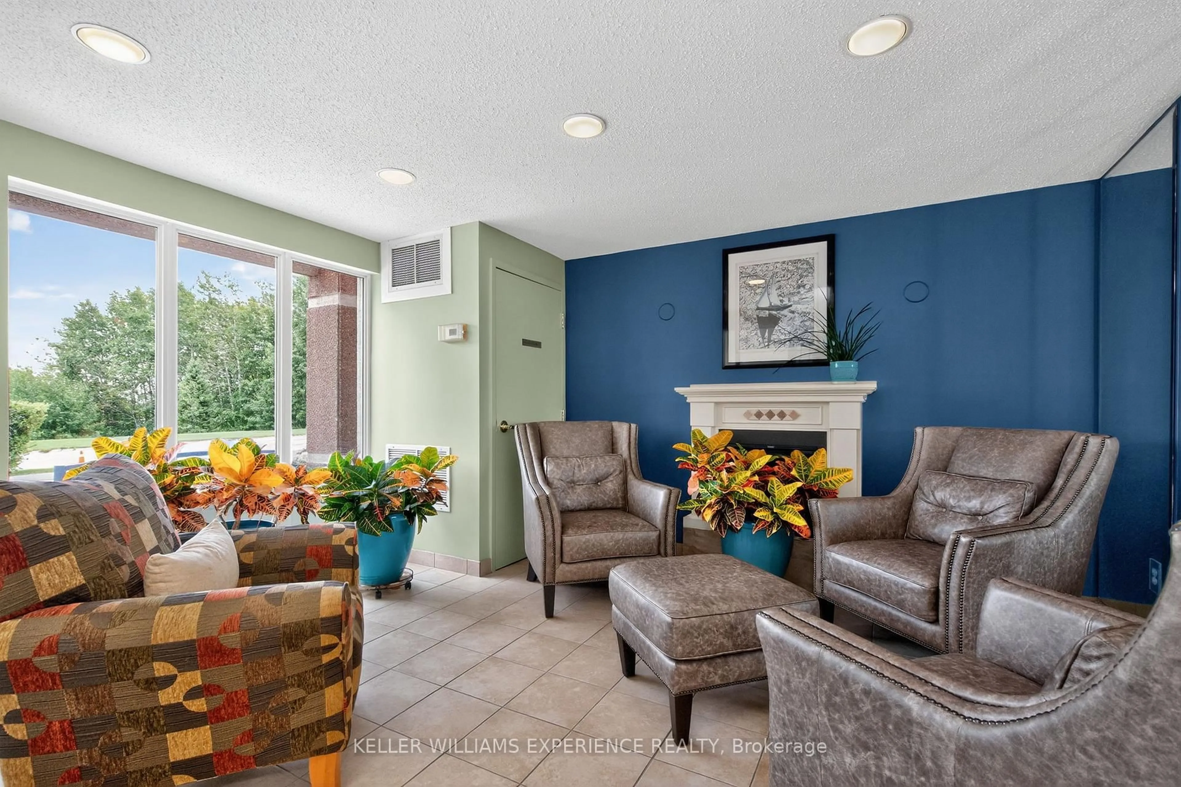 Living room with furniture, unknown for 280 Aberdeen Blvd #111, Midland Ontario L4R 5N4
