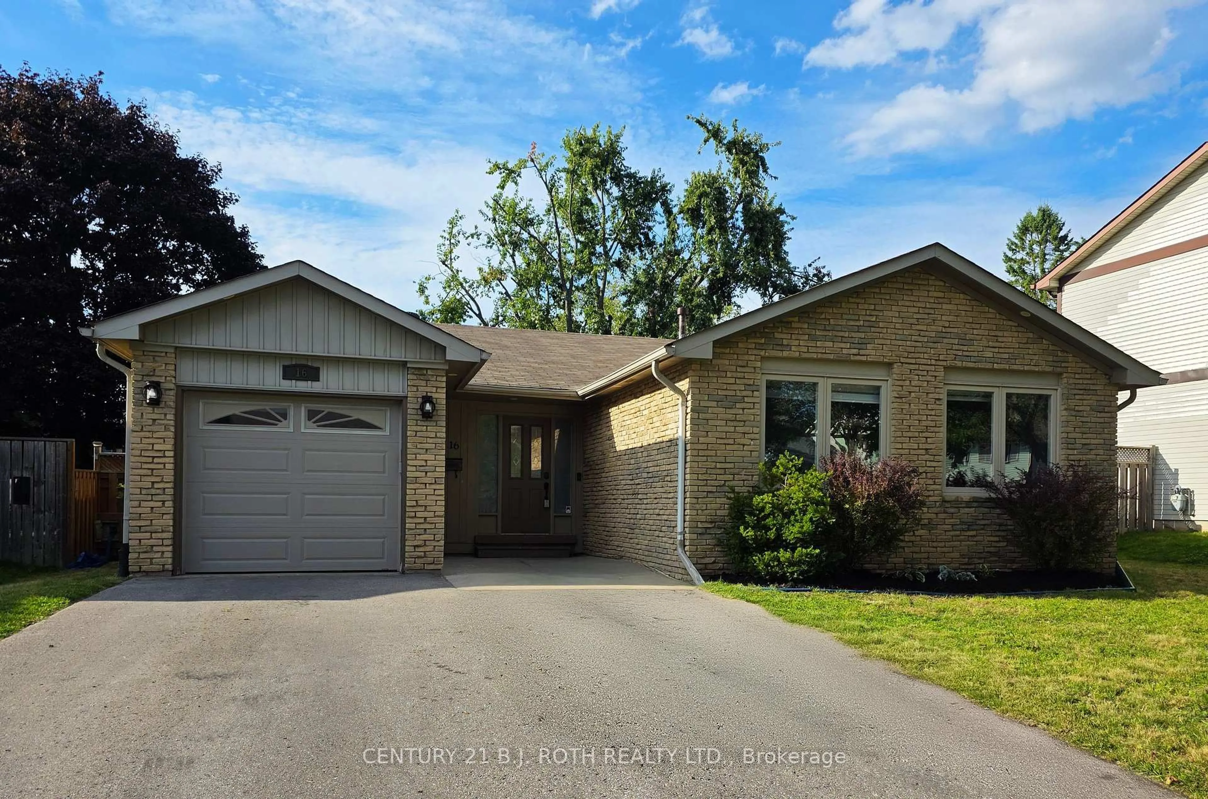Home with brick exterior material, street for 16 Gloria St, Barrie Ontario L4N 4L9