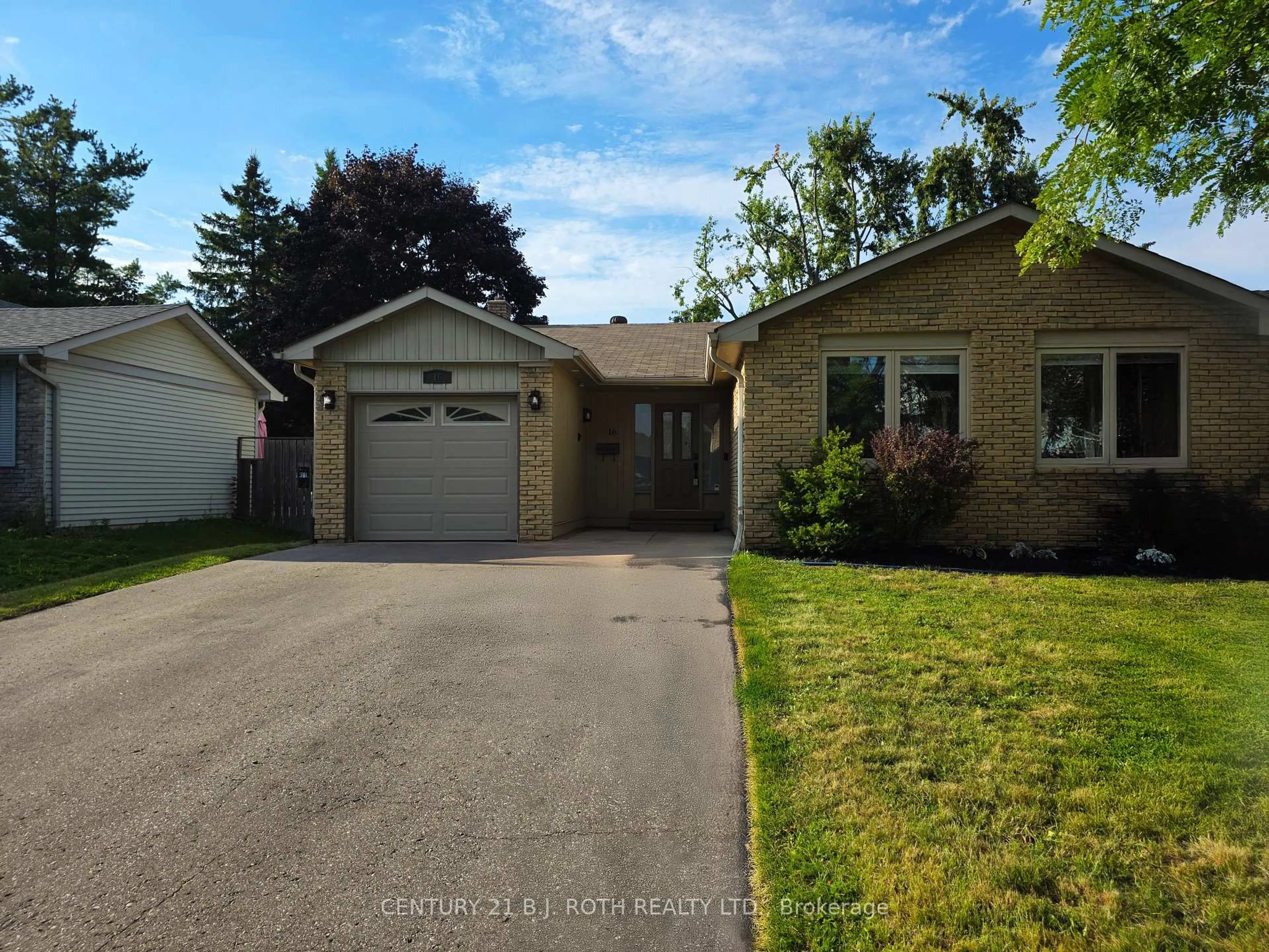 Home with brick exterior material, street for 16 Gloria St, Barrie Ontario L4N 4L9