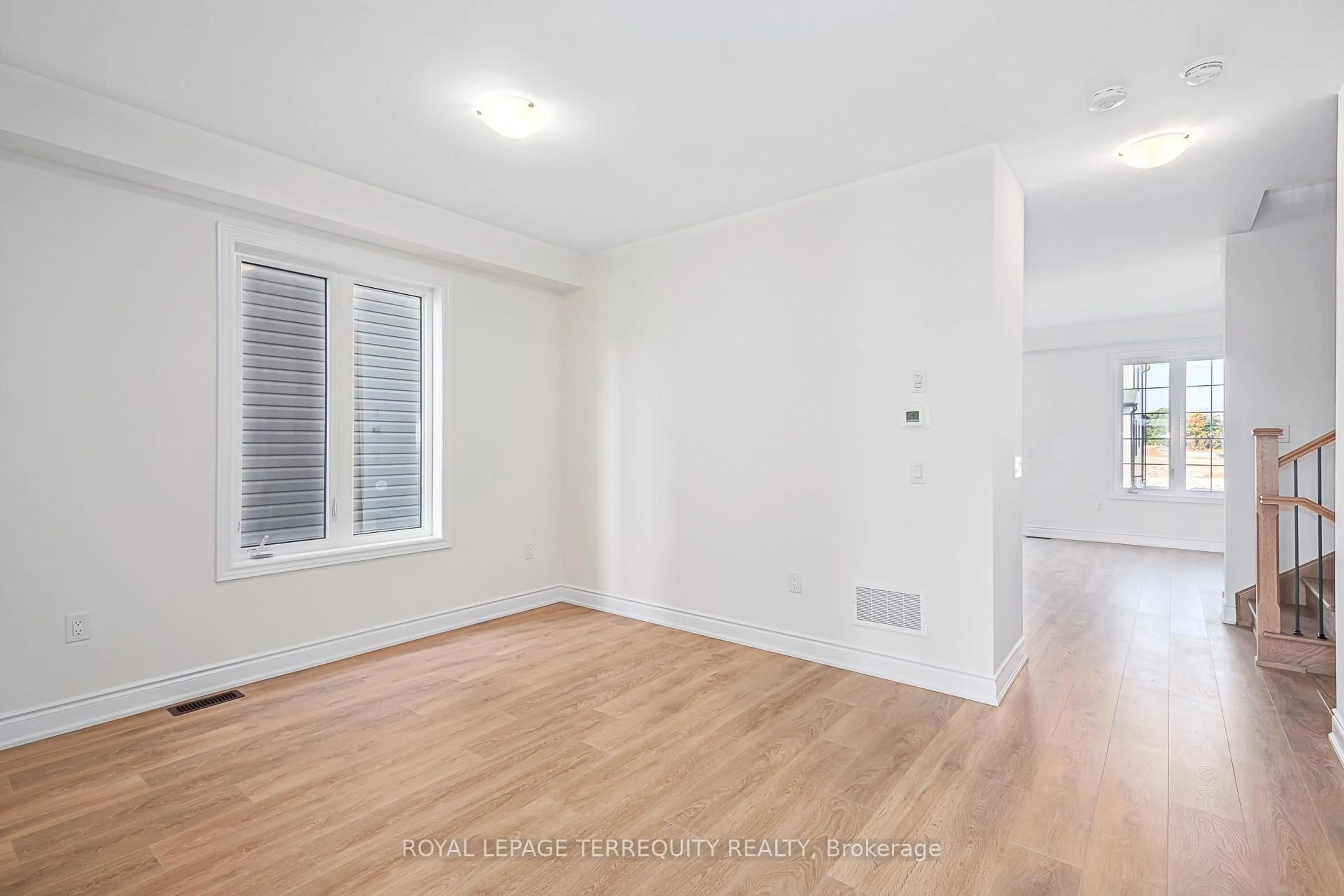 A pic of a room for 21 Mission St, Wasaga Beach Ontario L0M 1S0