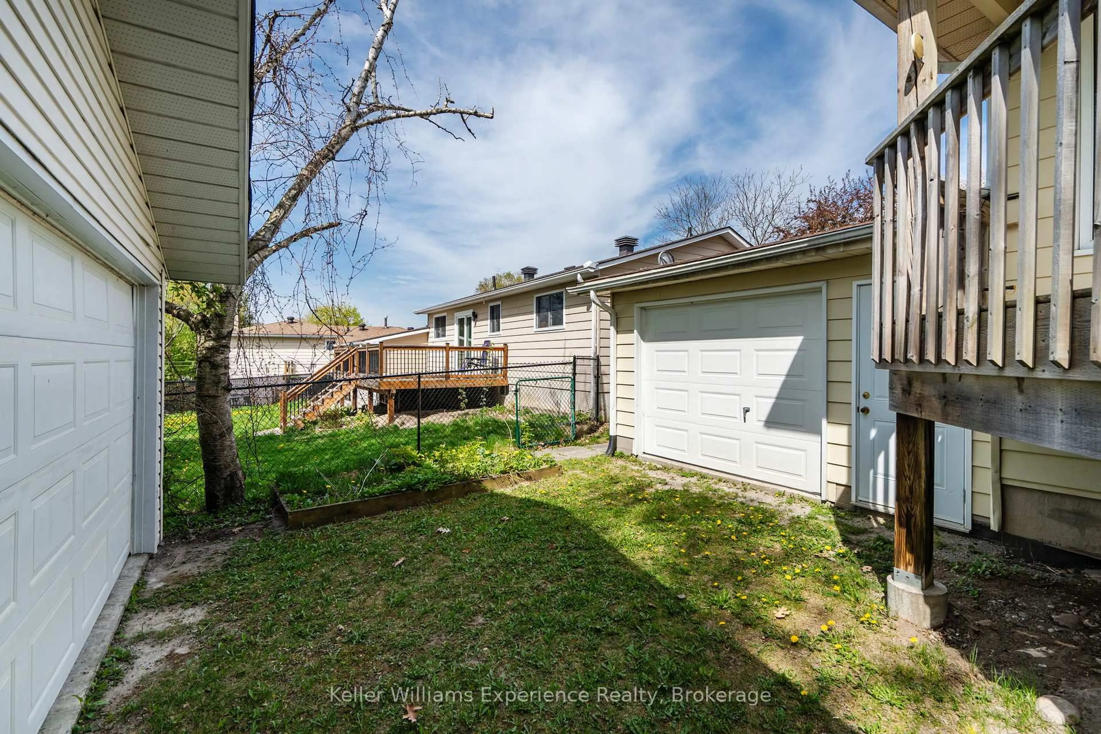 Unknown for 309 Lescaut Rd, Midland Ontario L4R 4R6
