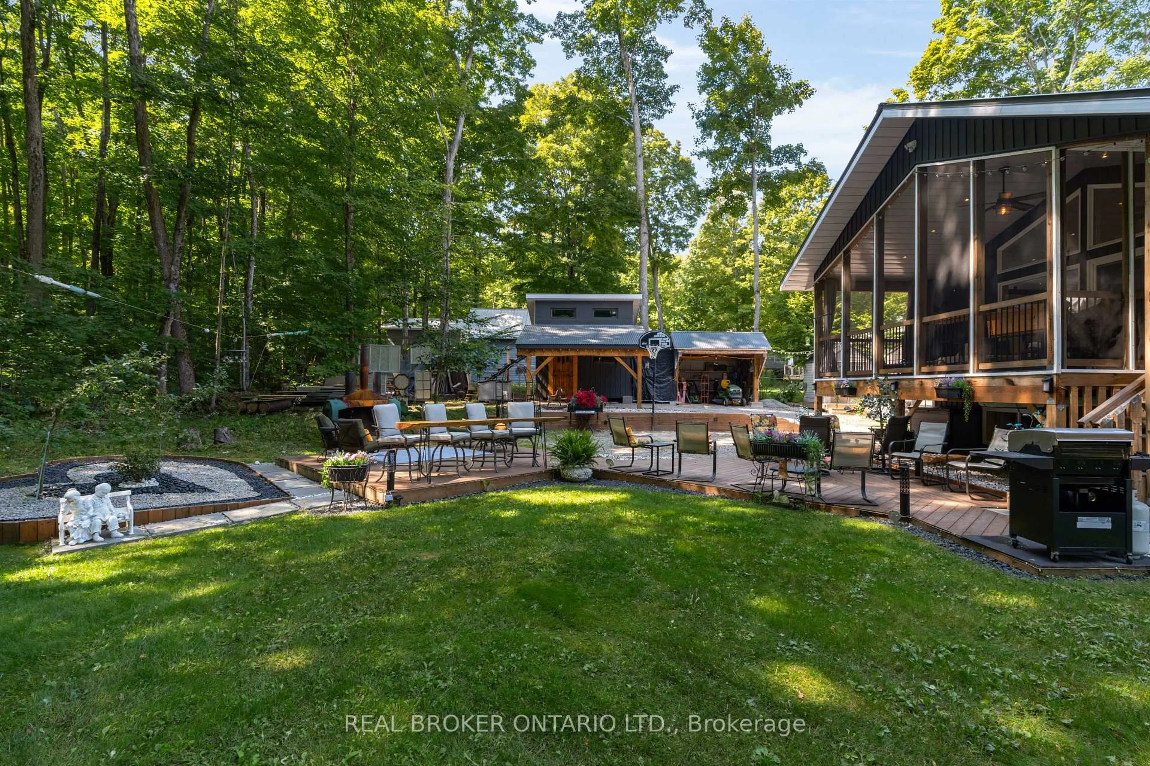 Patio, forest/trees view for 122 Timcourt Dr, Tiny Ontario L9M 0B9