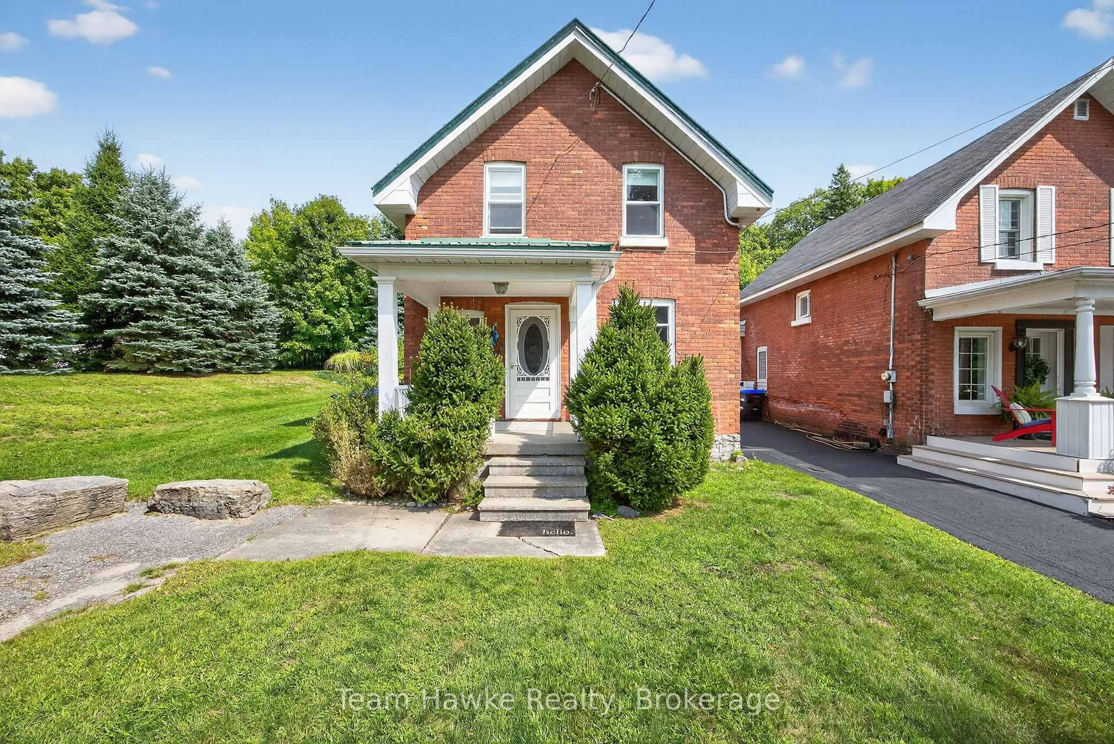 Home with brick exterior material, street for 343 Fifth St, Midland Ontario L4R 3W7