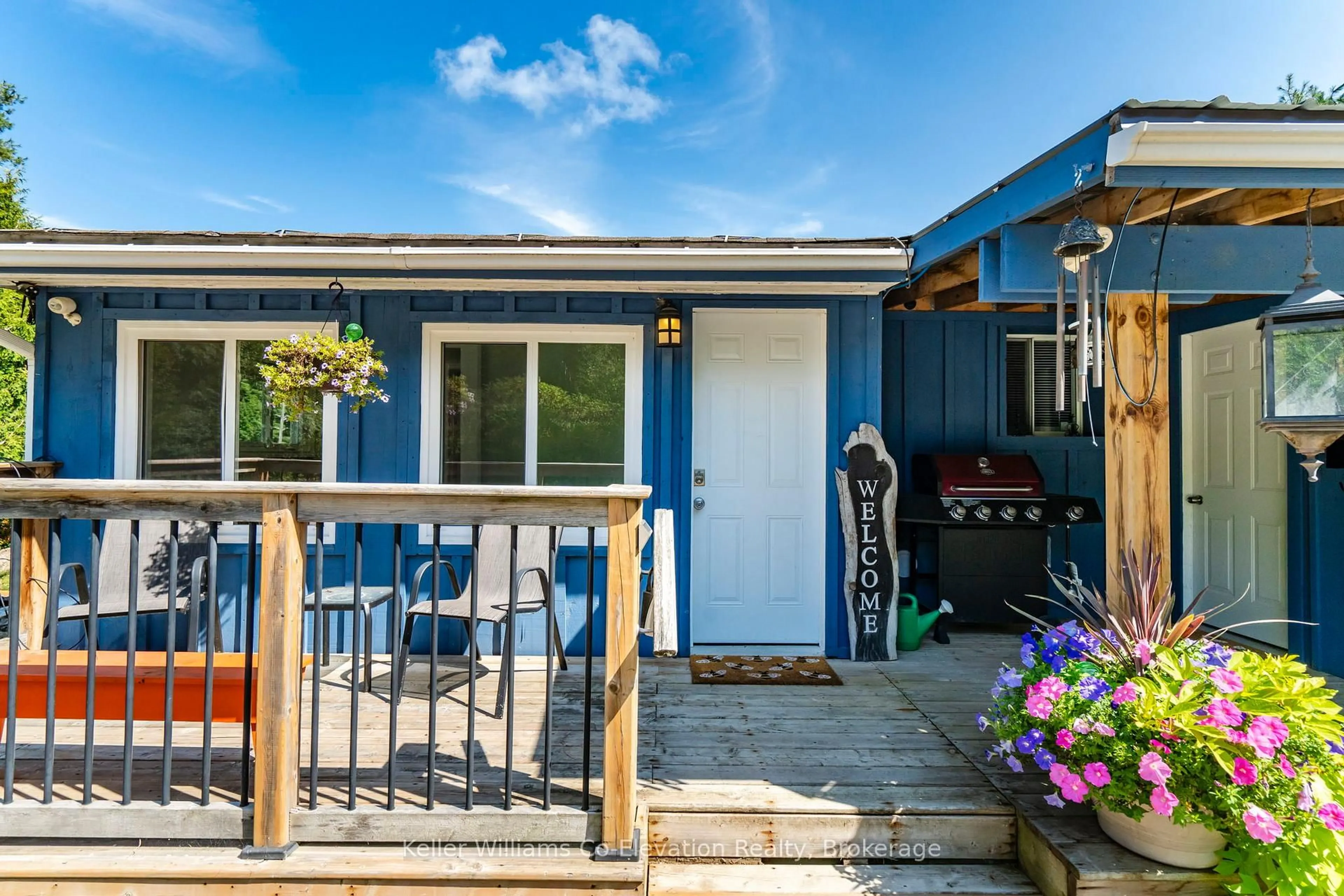 Patio, street for 9752 County Road 93 Rd, Midland Ontario L4R 5K5