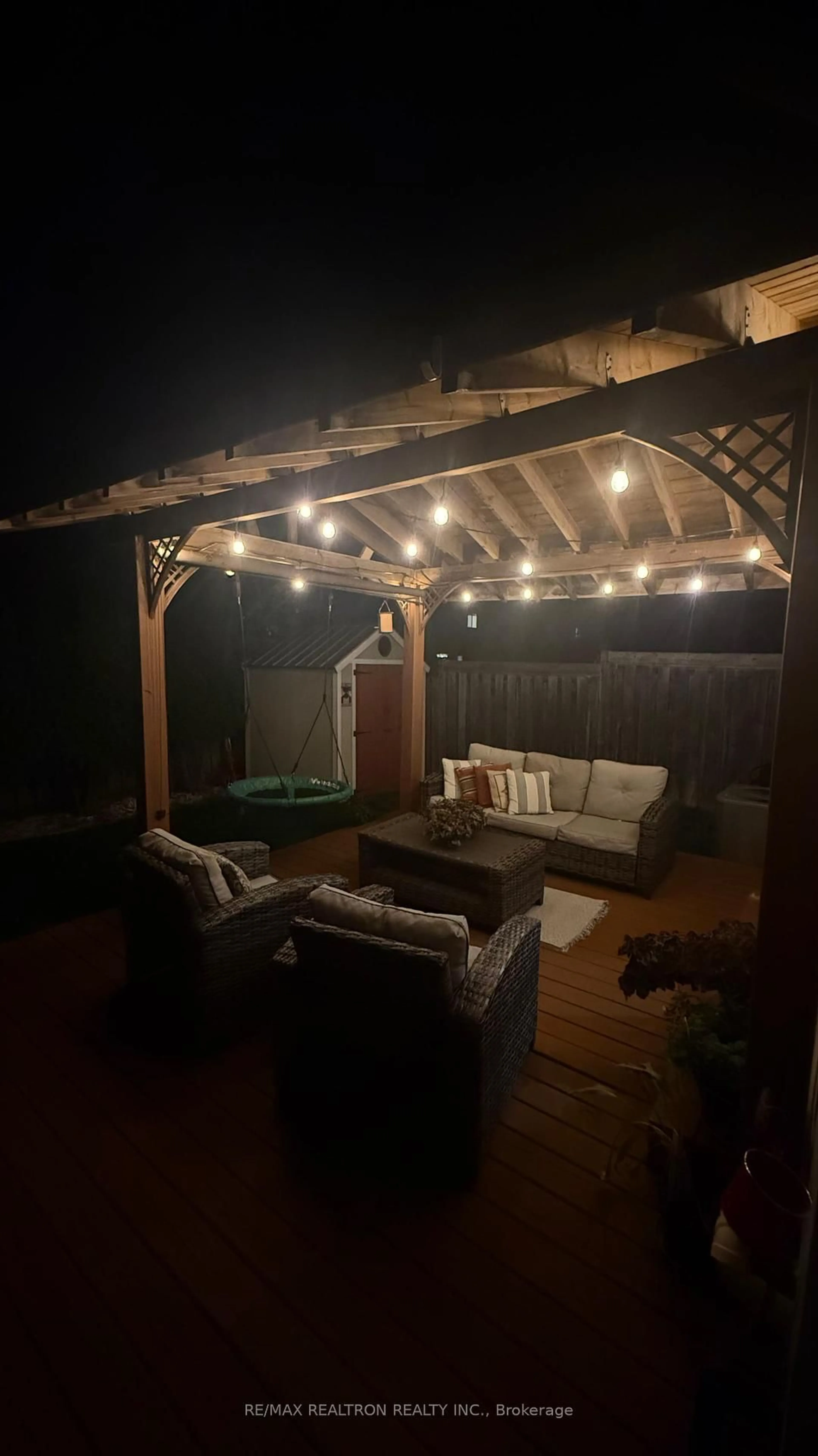 Patio, unknown for 24 Succession Cres, Barrie Ontario L4M 7H2