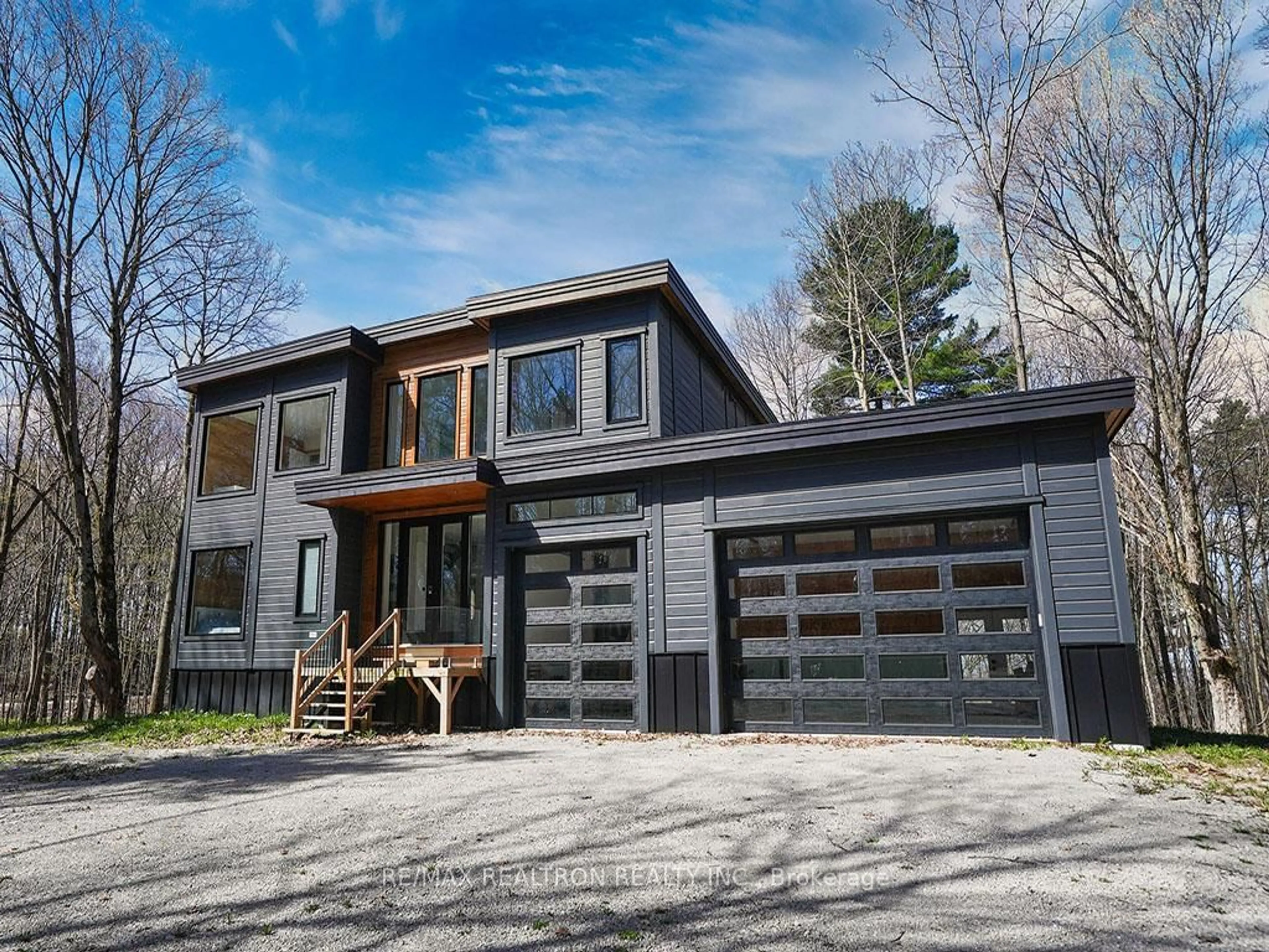Unknown for 3328 4 Line, Oro-Medonte Ontario L0L 2L0