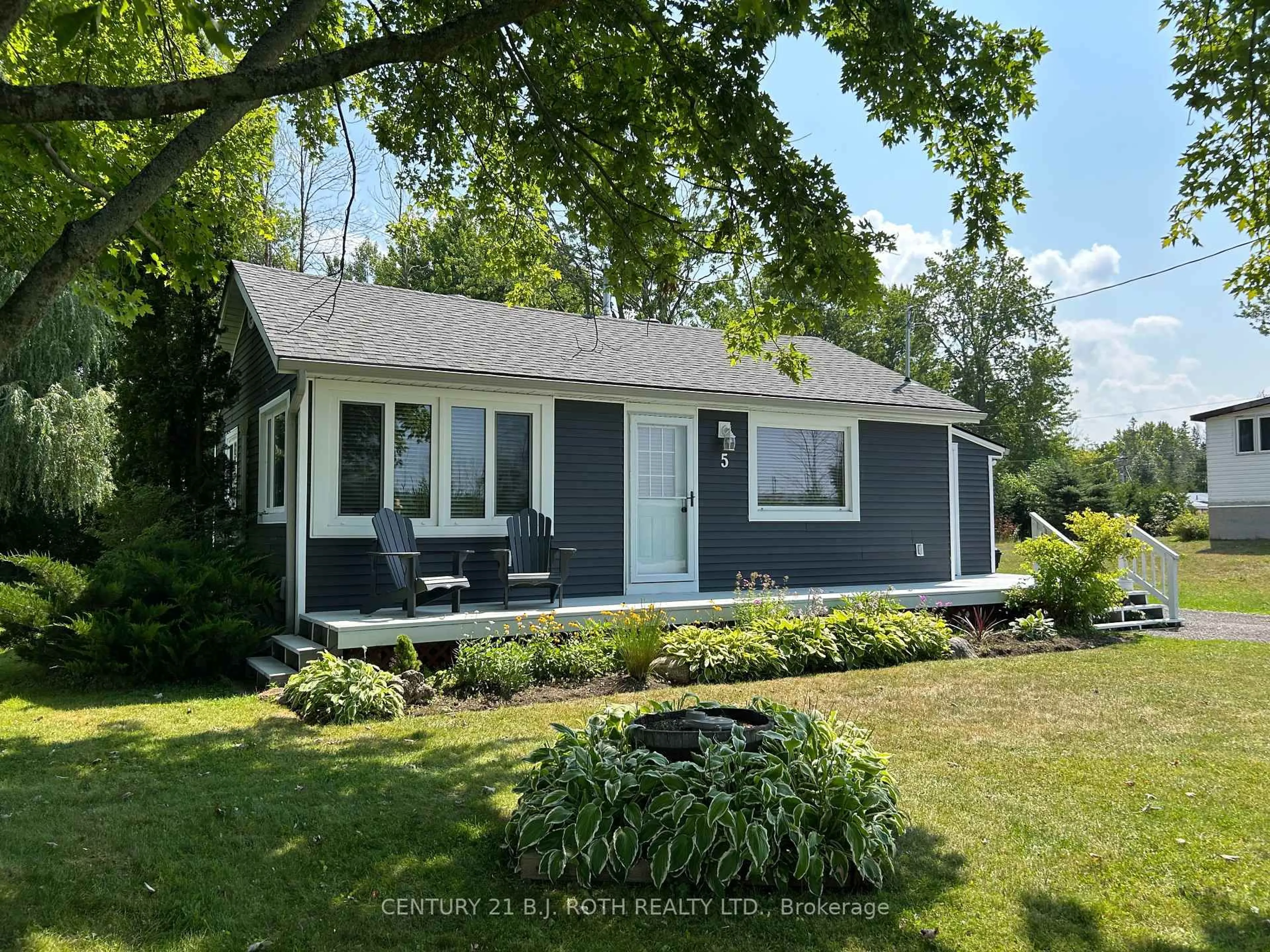 Home with vinyl exterior material, unknown for 5 Delta Dr, Tay Ontario L0K 2C0