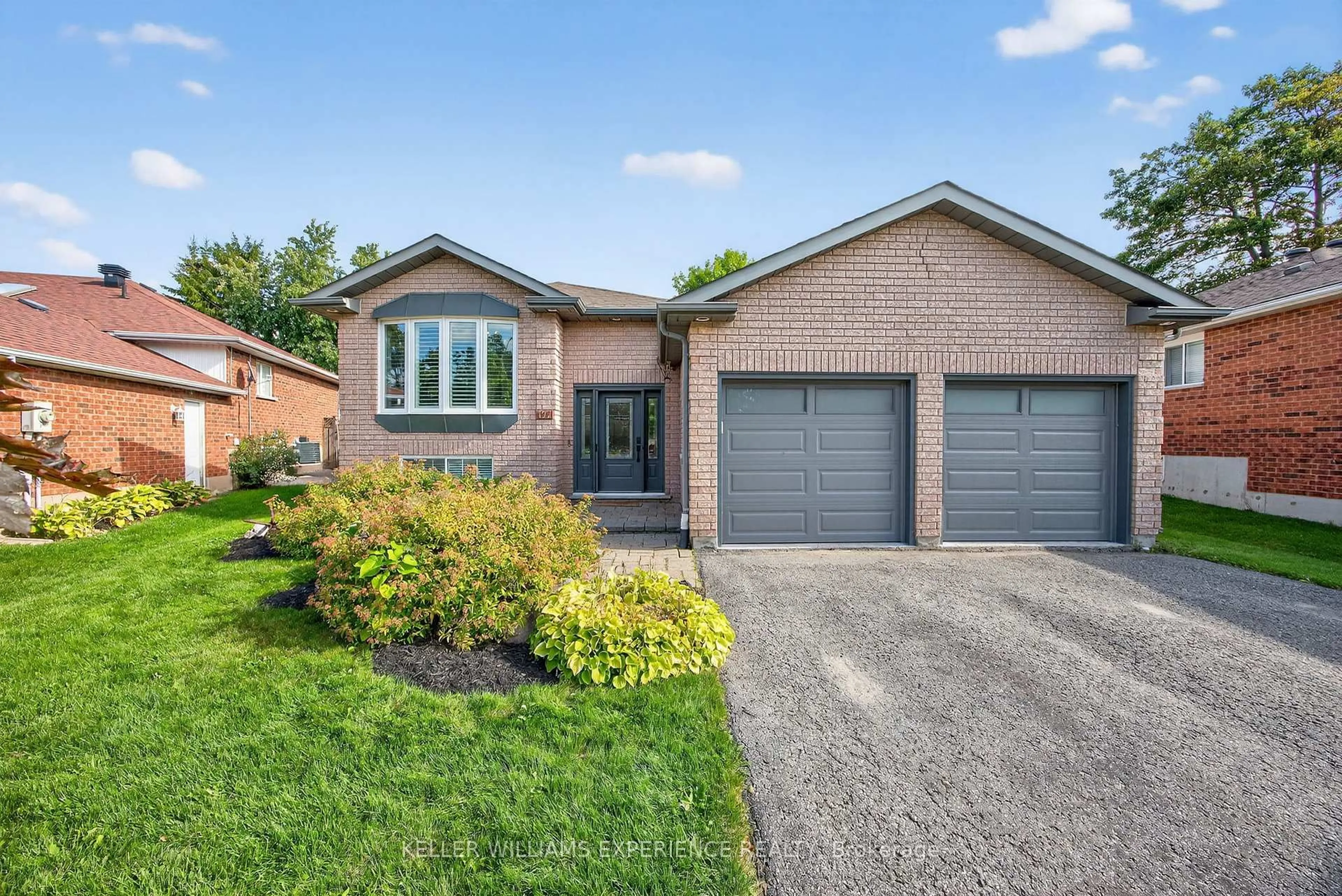 Home with brick exterior material, street for 122 Emms Dr, Barrie Ontario L4N 8H7