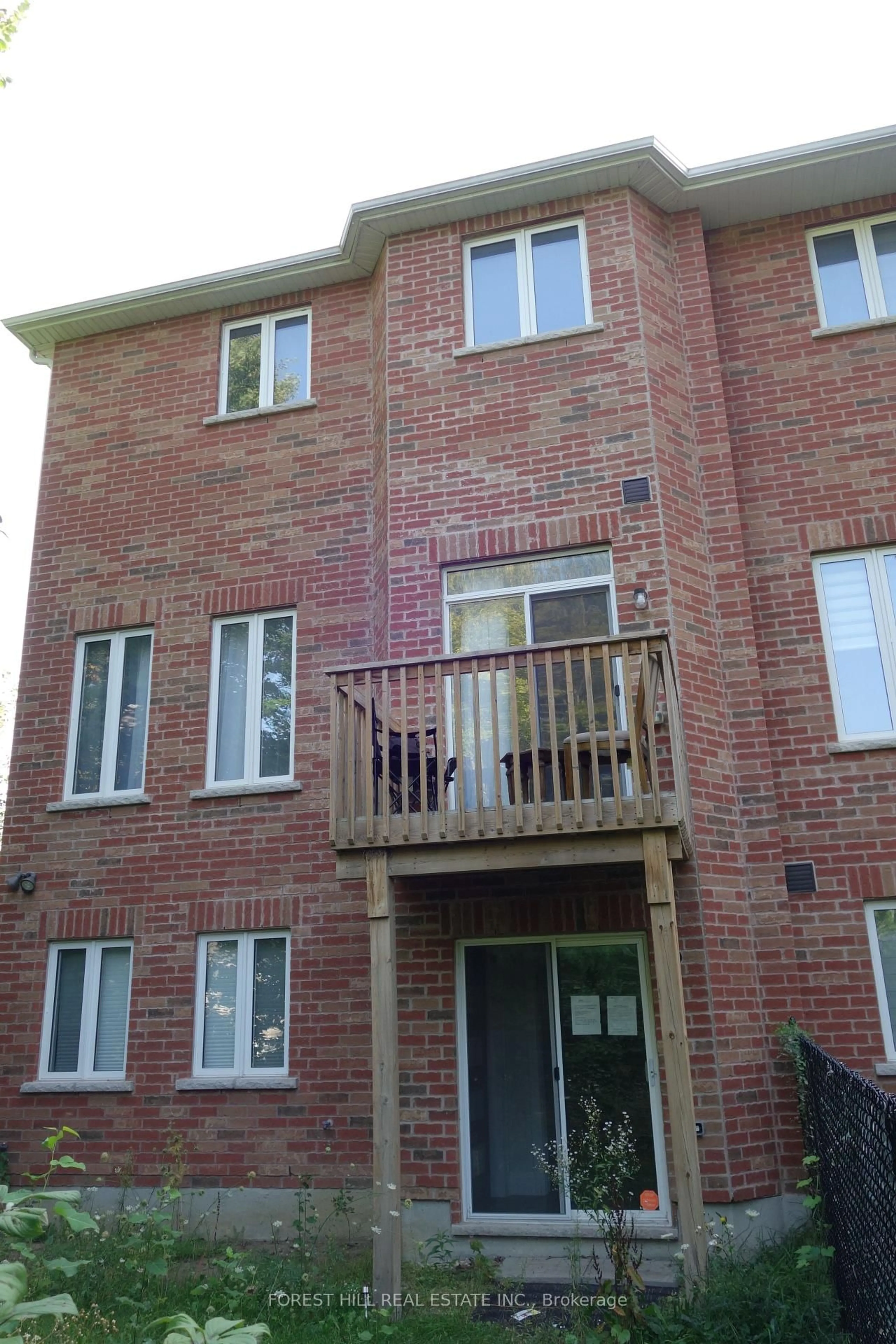 Balcony in the apartment, building for 18 Farwell Ave, Wasaga Beach Ontario L9Z 0H3