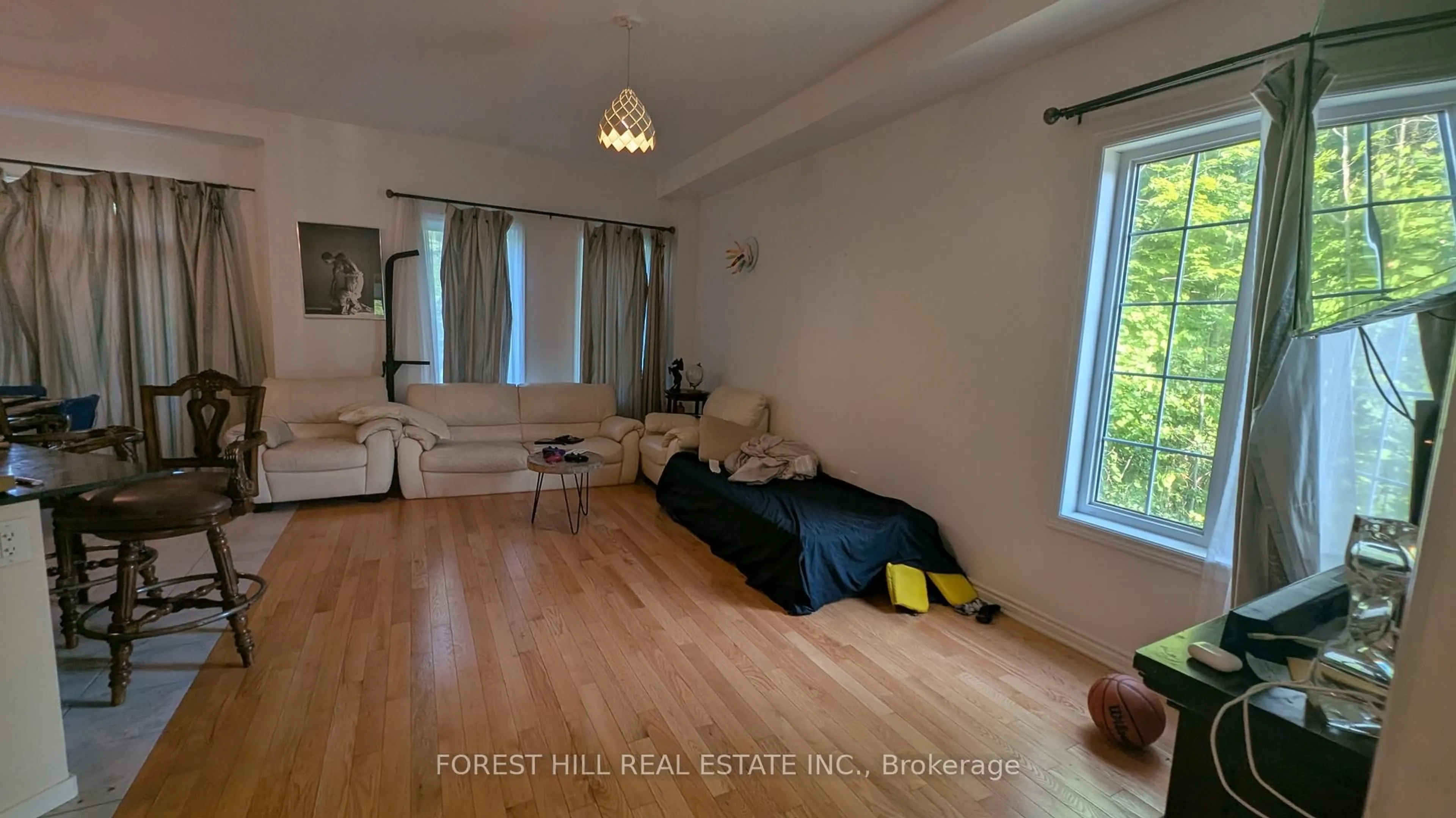 A pic of a room for 18 Farwell Ave, Wasaga Beach Ontario L9Z 0H3