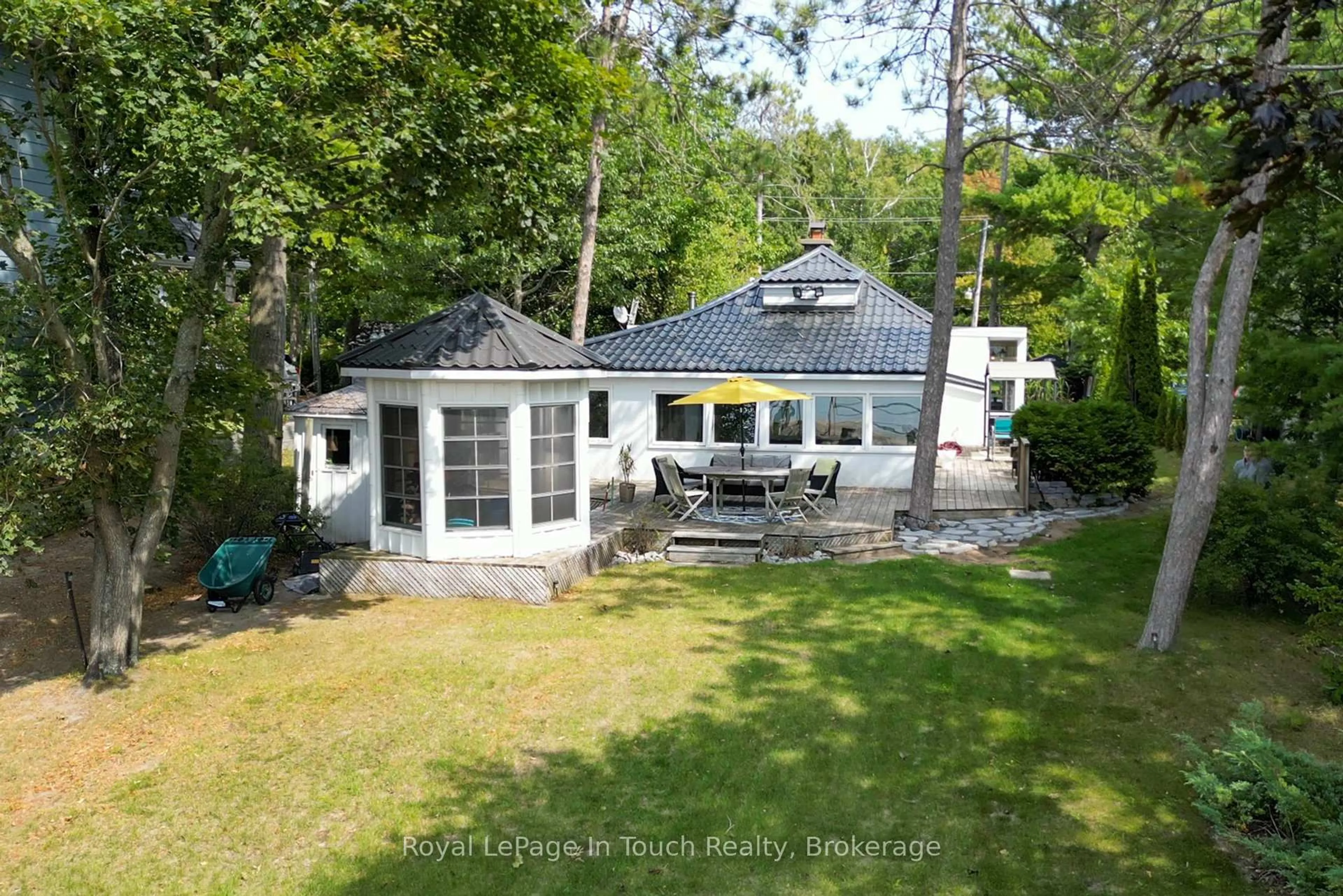 A pic from outside/outdoor area/front of a property/back of a property/a pic from drone, water/lake/river/ocean view for 434 Tiny Beaches Rd, Tiny Ontario L0L 2T0