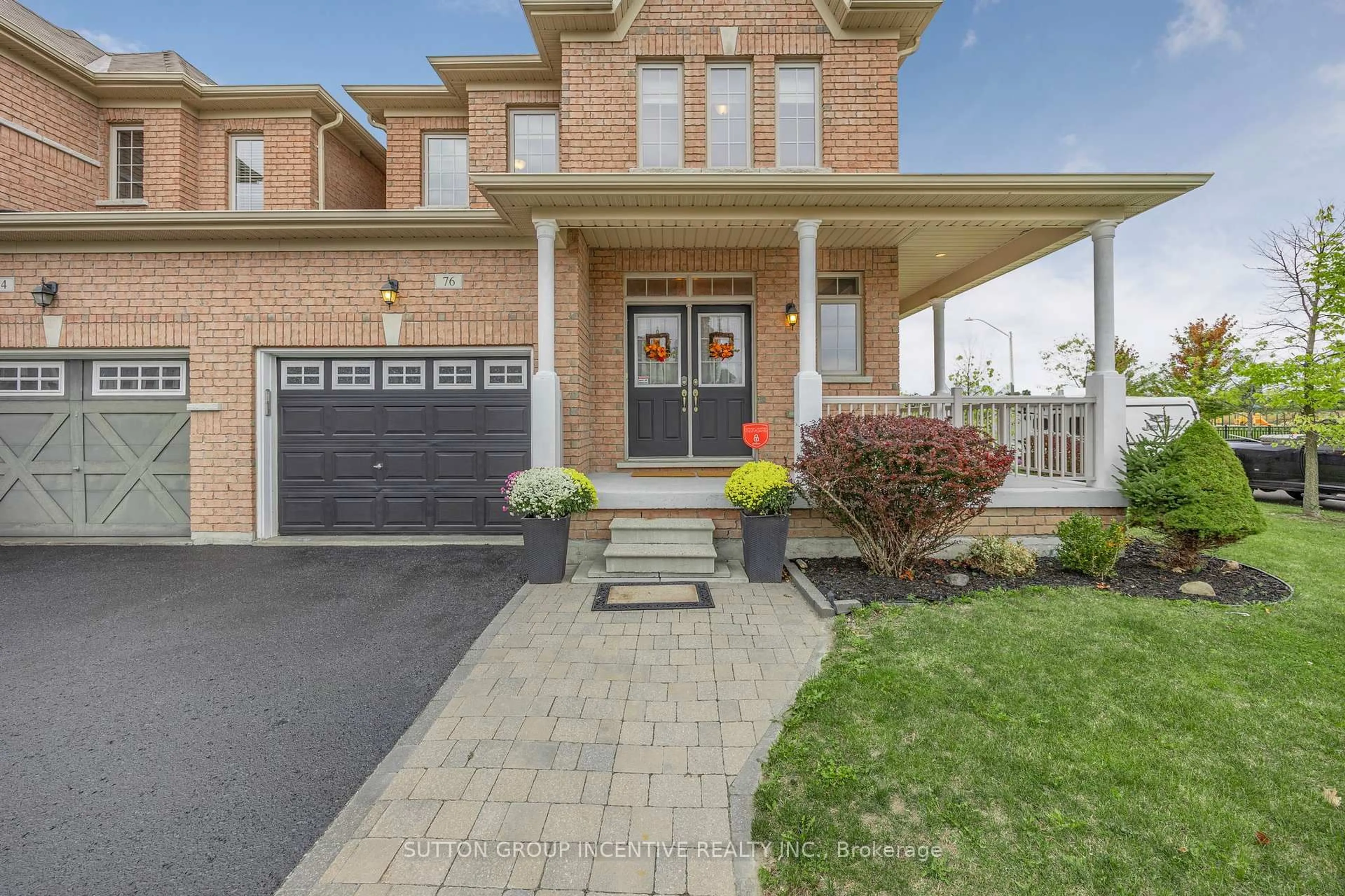 Home with brick exterior material, street for 76 Forsyth Cres, Barrie Ontario L4N 6R1