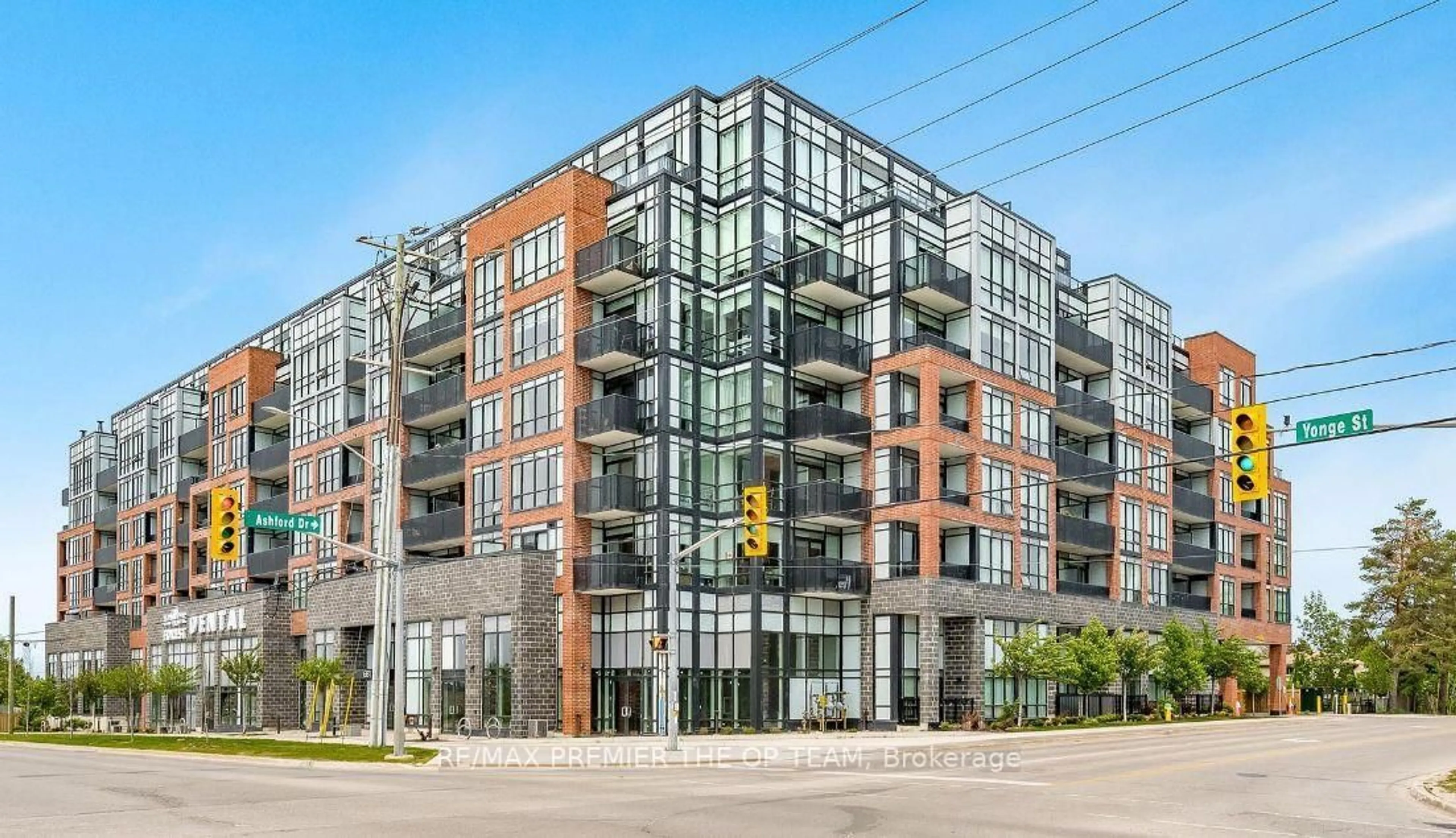 Unknown for 681 Yonge St #416, Barrie Ontario L9J 0K1