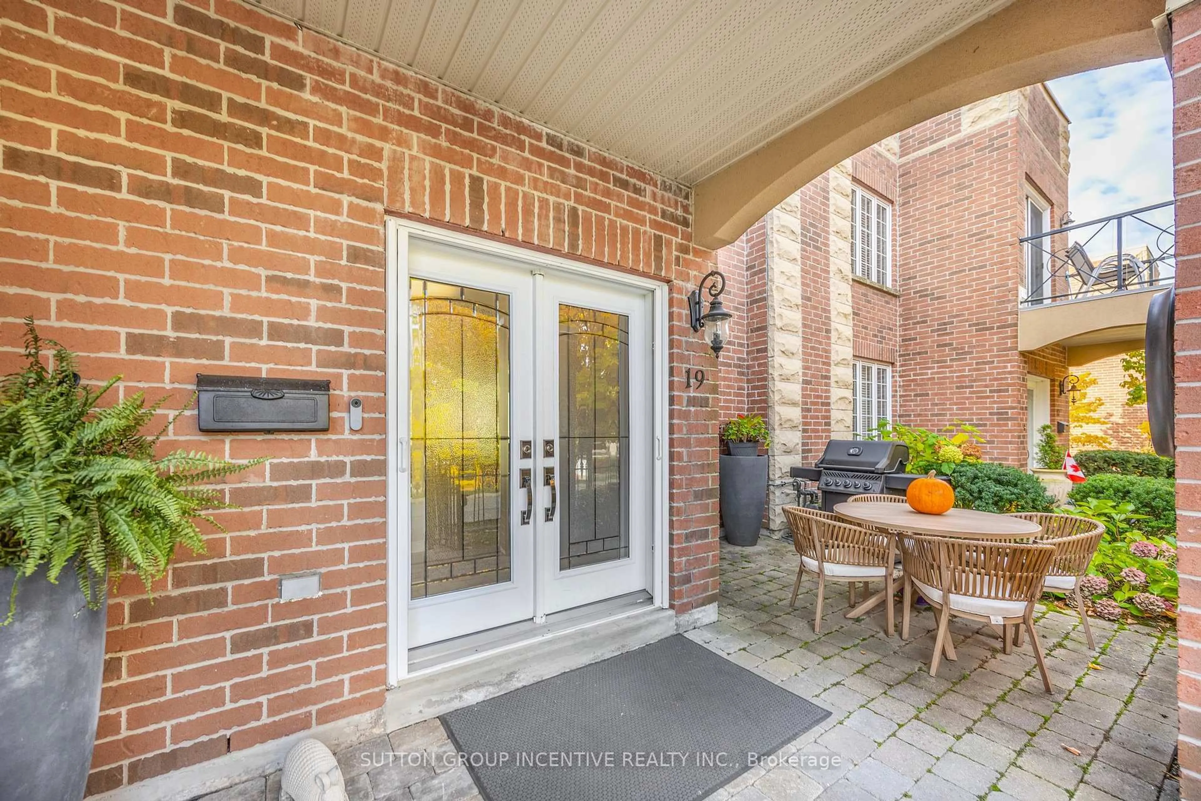 Unknown for 19 White Oaks Rd #8, Barrie Ontario L4N 5A2