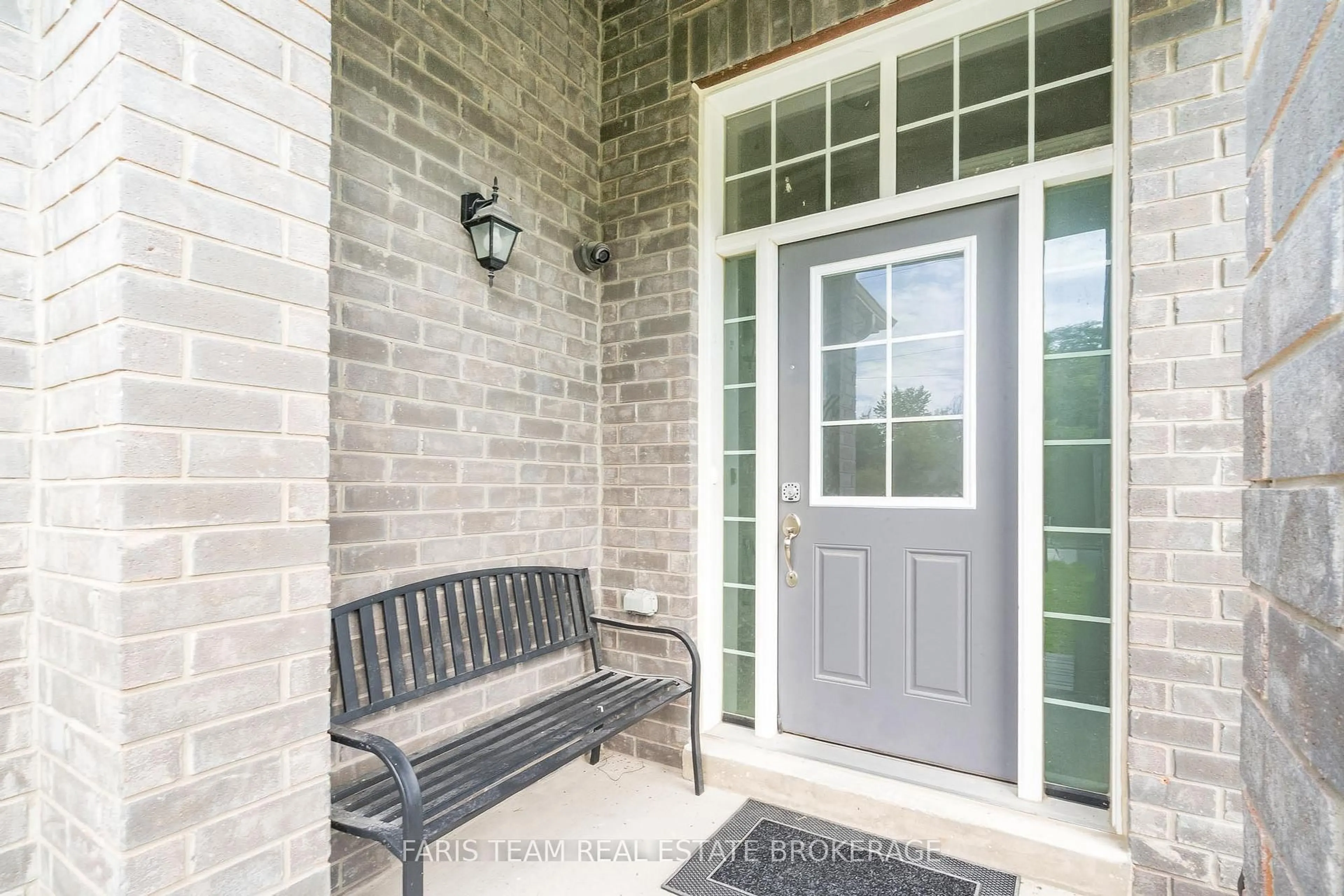 Indoor entryway for 227 Mowat St, Clearview Ontario L0M 1S0