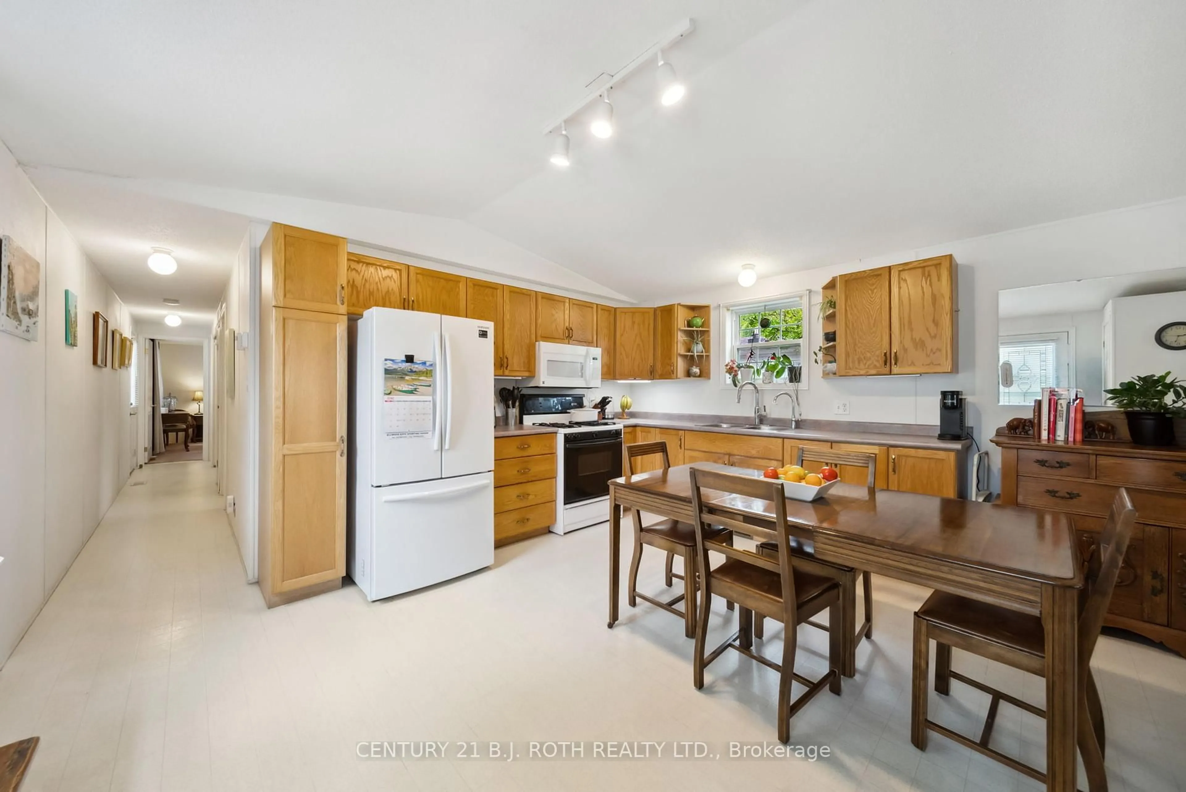 Unknown for 4117 Ash Cres, Severn Ontario L3V 6H4