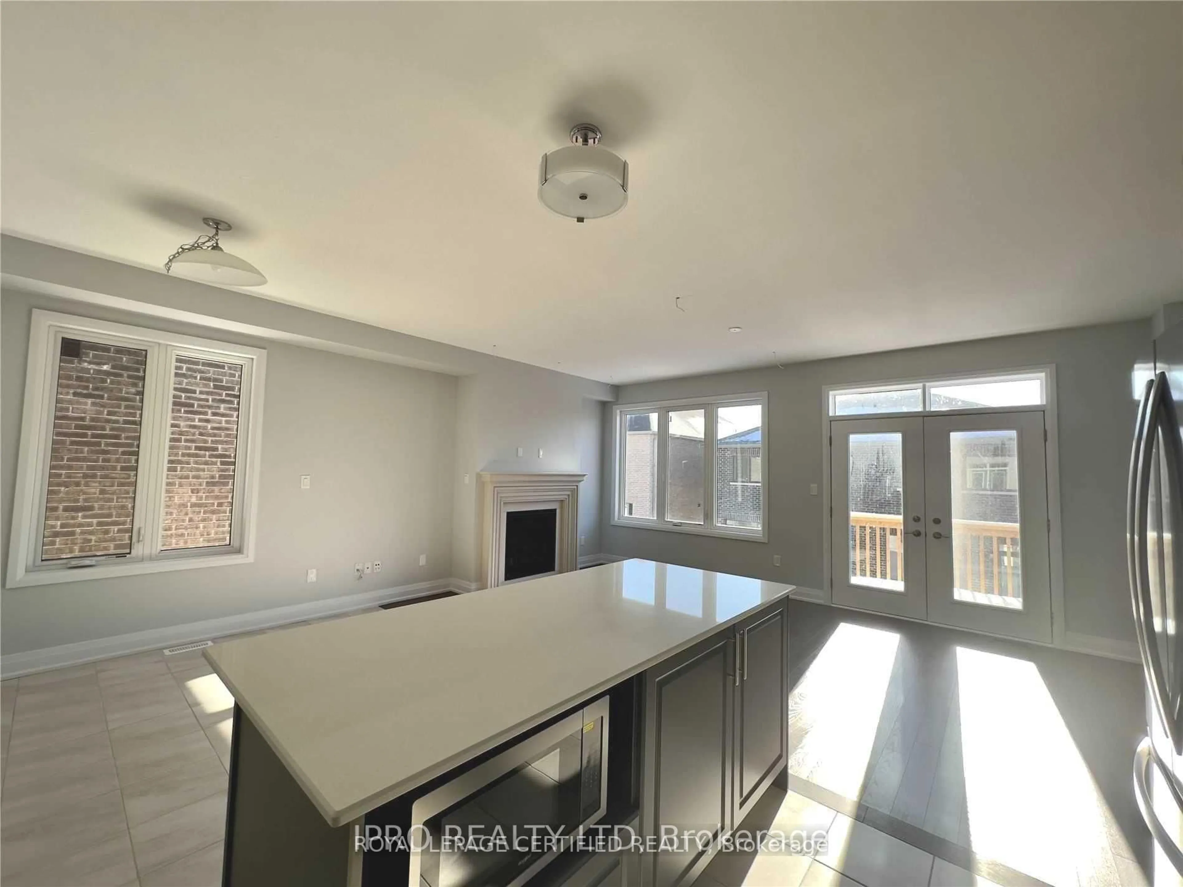 Open concept kitchen, unknown for 30 Periwinkle Rd, Springwater Ontario L9X 2C8