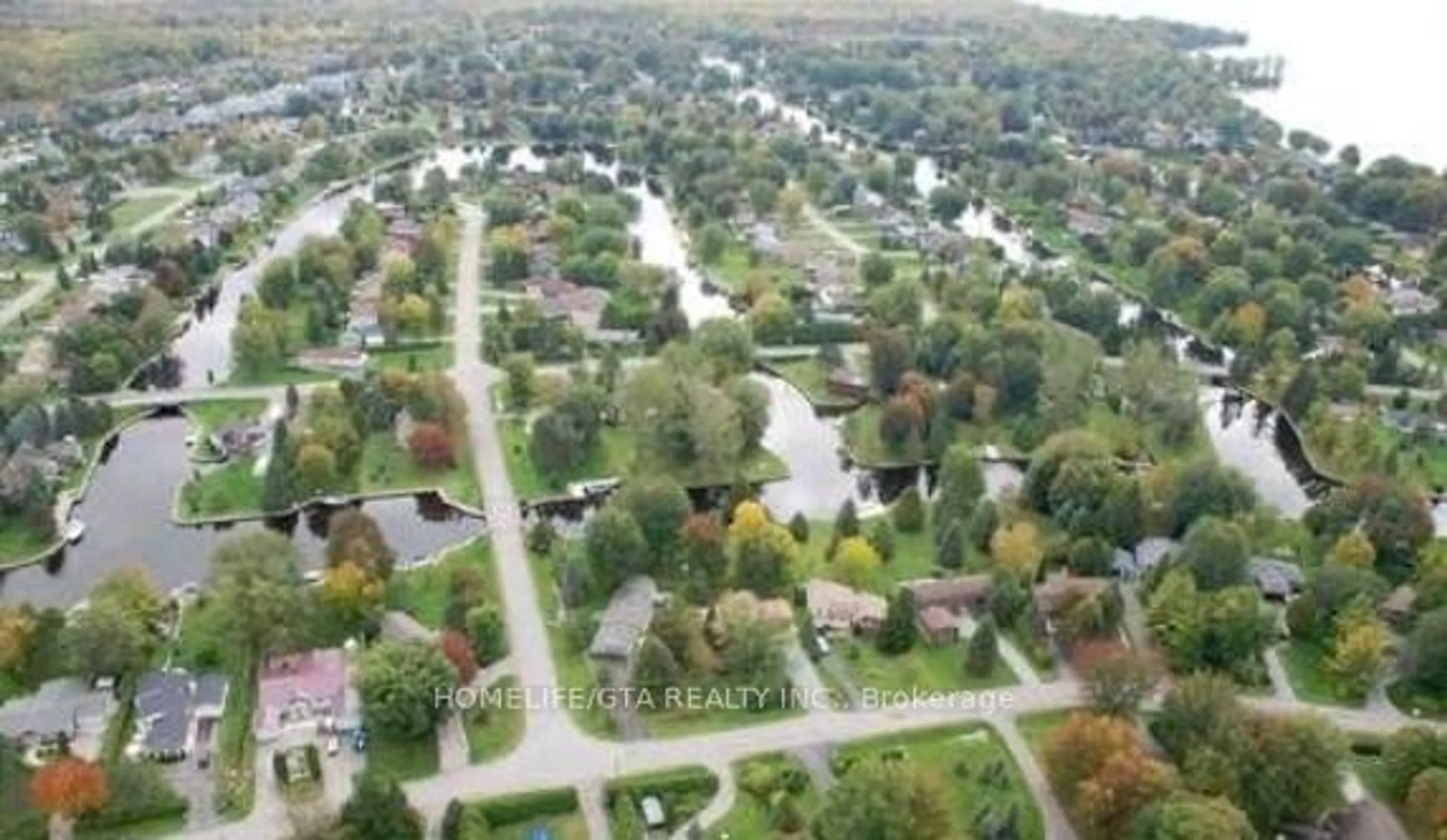 A pic from outside/outdoor area/front of a property/back of a property/a pic from drone, street for 4 Pinetree Crt, Ramara Ontario L0K 1B0