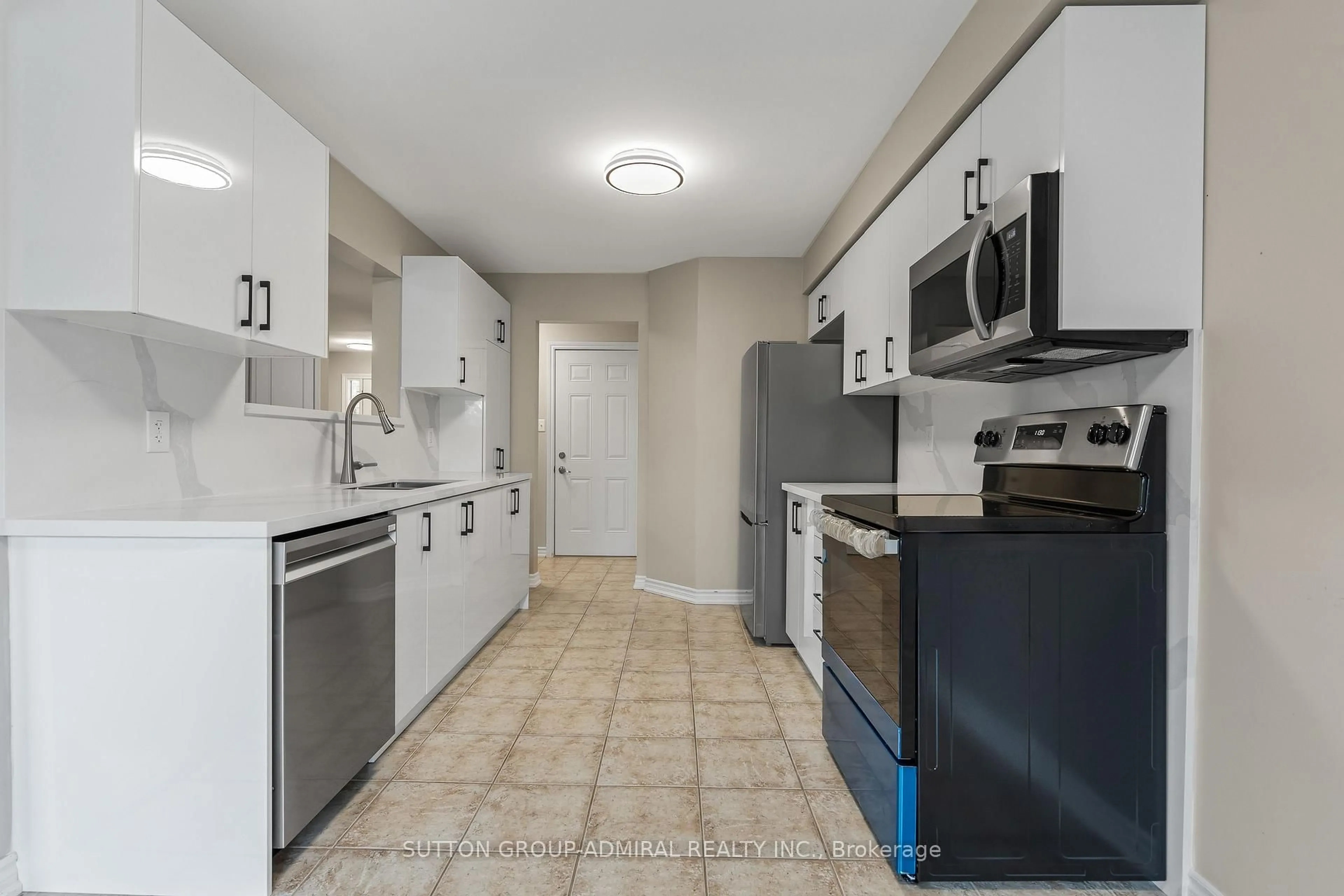 Standard kitchen, ceramic/tile floor for 29 Crew Crt, Barrie Ontario L4N 5S4