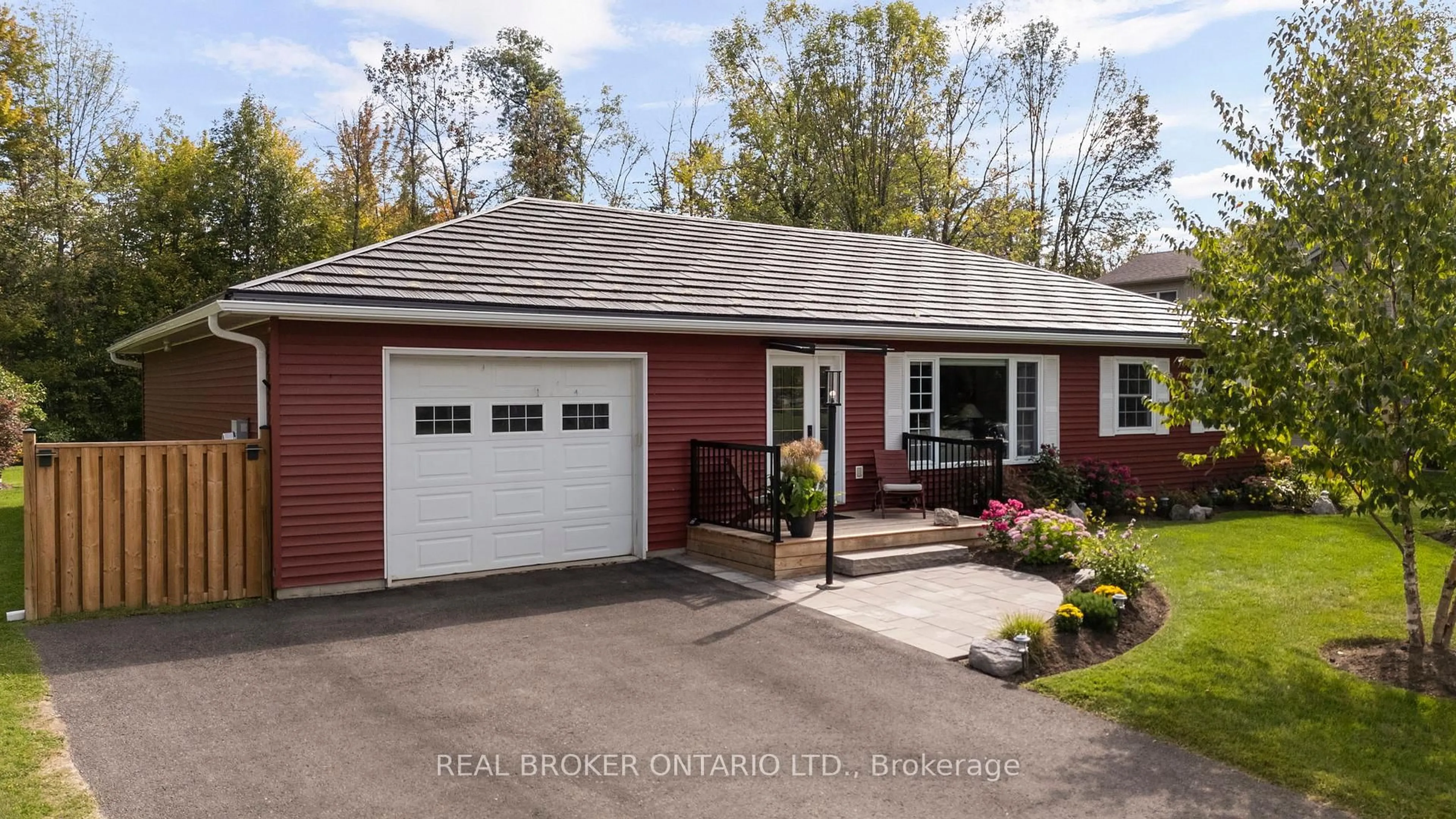 Home with vinyl exterior material, street for 3803 Leo Cres, Ramara Ontario L3V 6H7