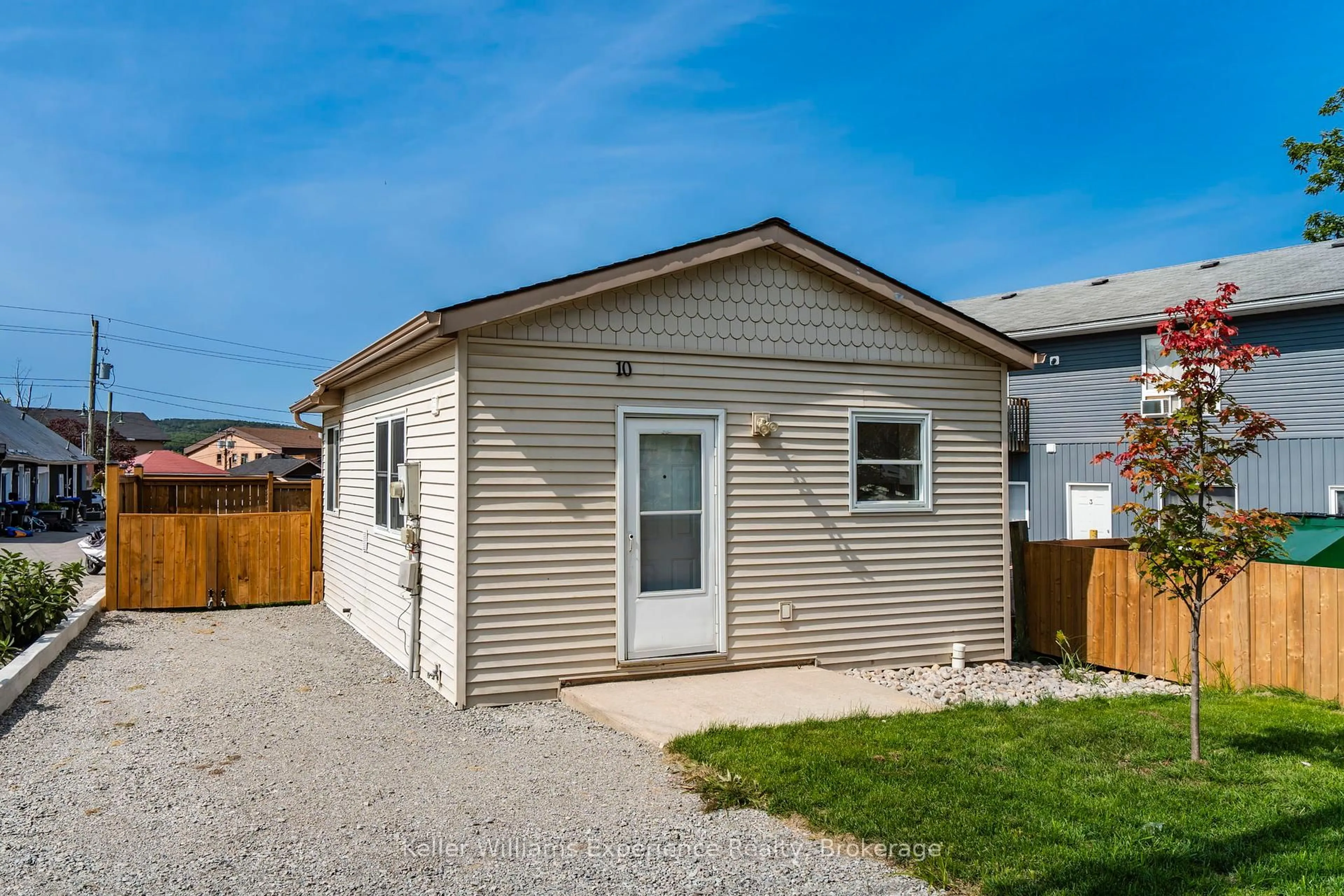 Home with vinyl exterior material, street for 10 Levi Simon Tr, Penetanguishene Ontario L9M 1A4