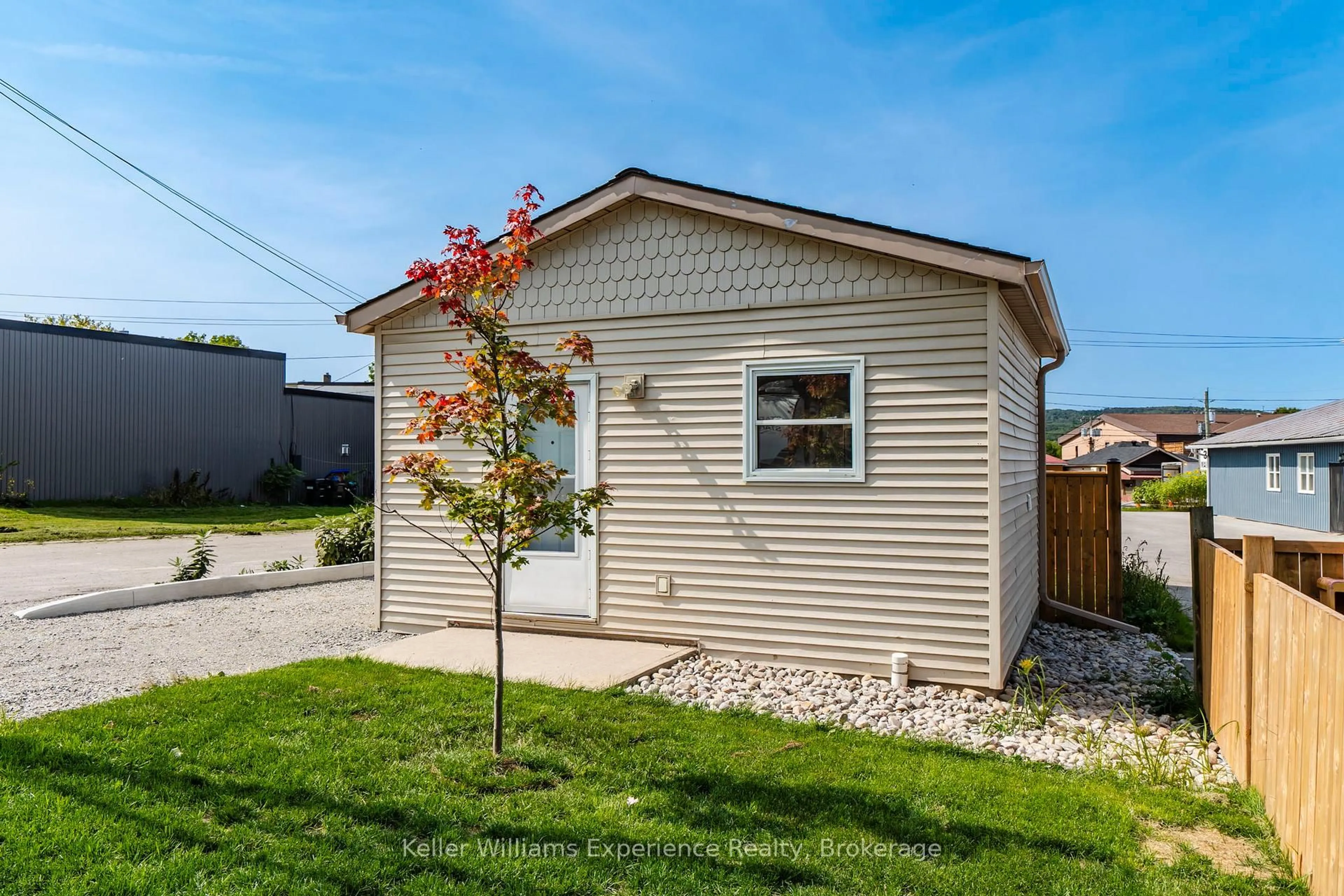 Shed for 10 Levi Simon Tr, Penetanguishene Ontario L9M 1A4