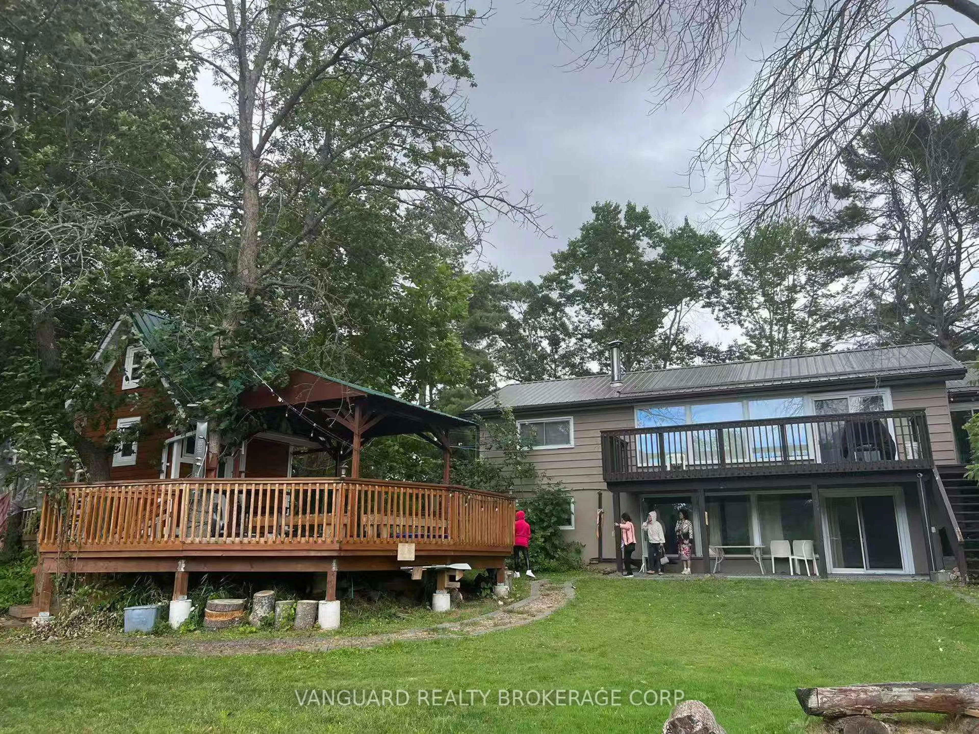 A pic from outside/outdoor area/front of a property/back of a property/a pic from drone, unknown for 7696 South River Rd, Ramara Ontario L0K 2B0