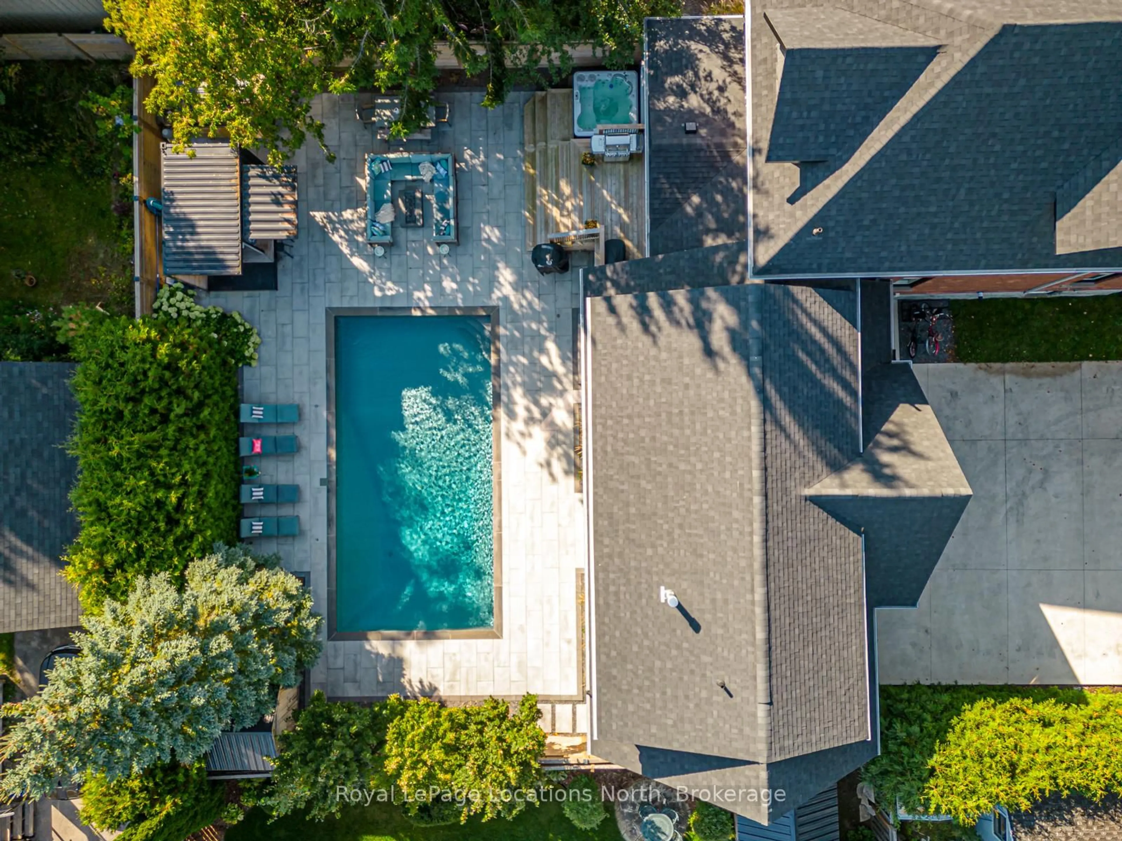 Pool for 369 Birch St, Collingwood Ontario L9Y 2V9