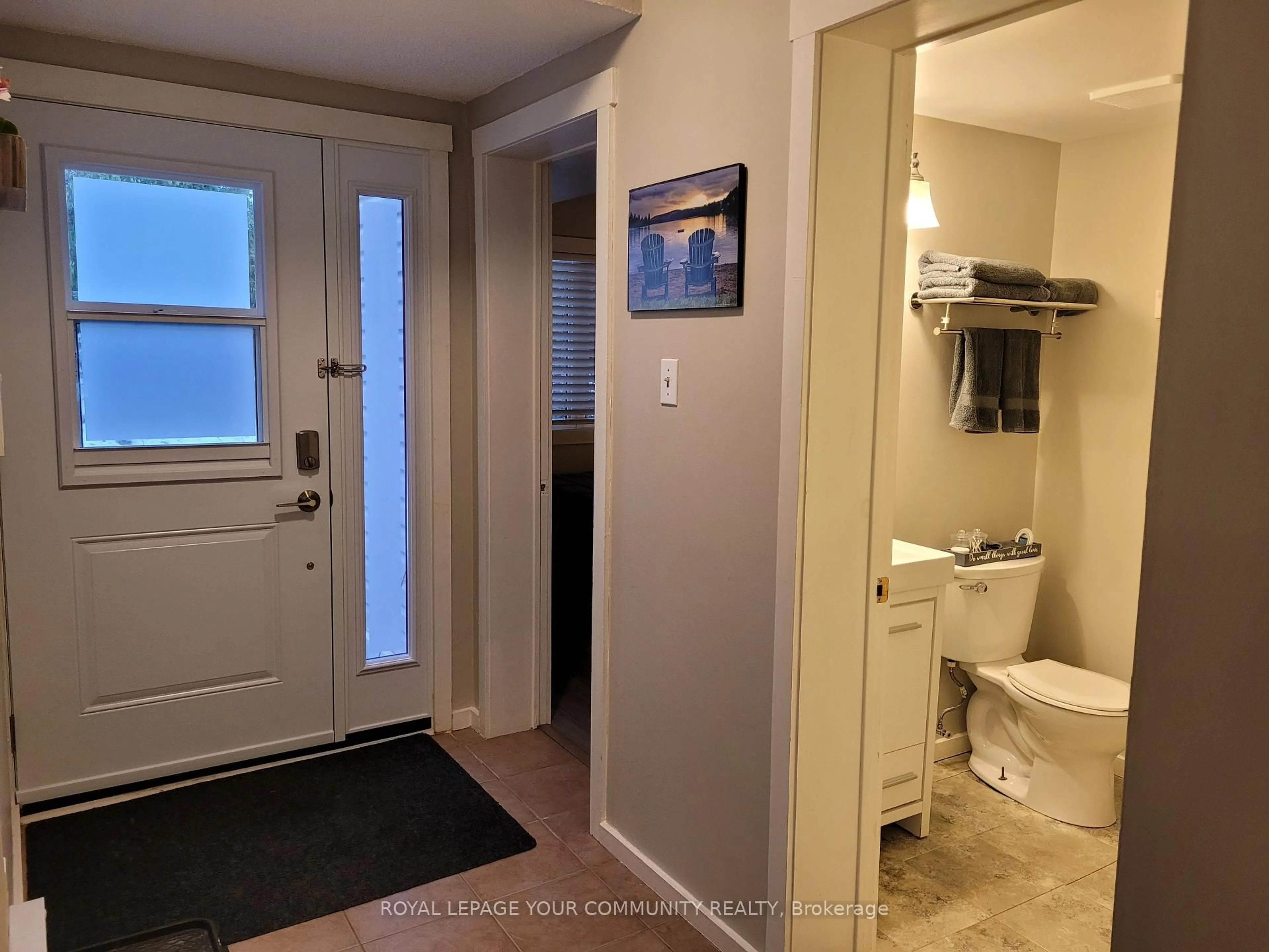 Indoor entryway for 49 Trott Blvd #179, Collingwood Ontario L9Y 5B8