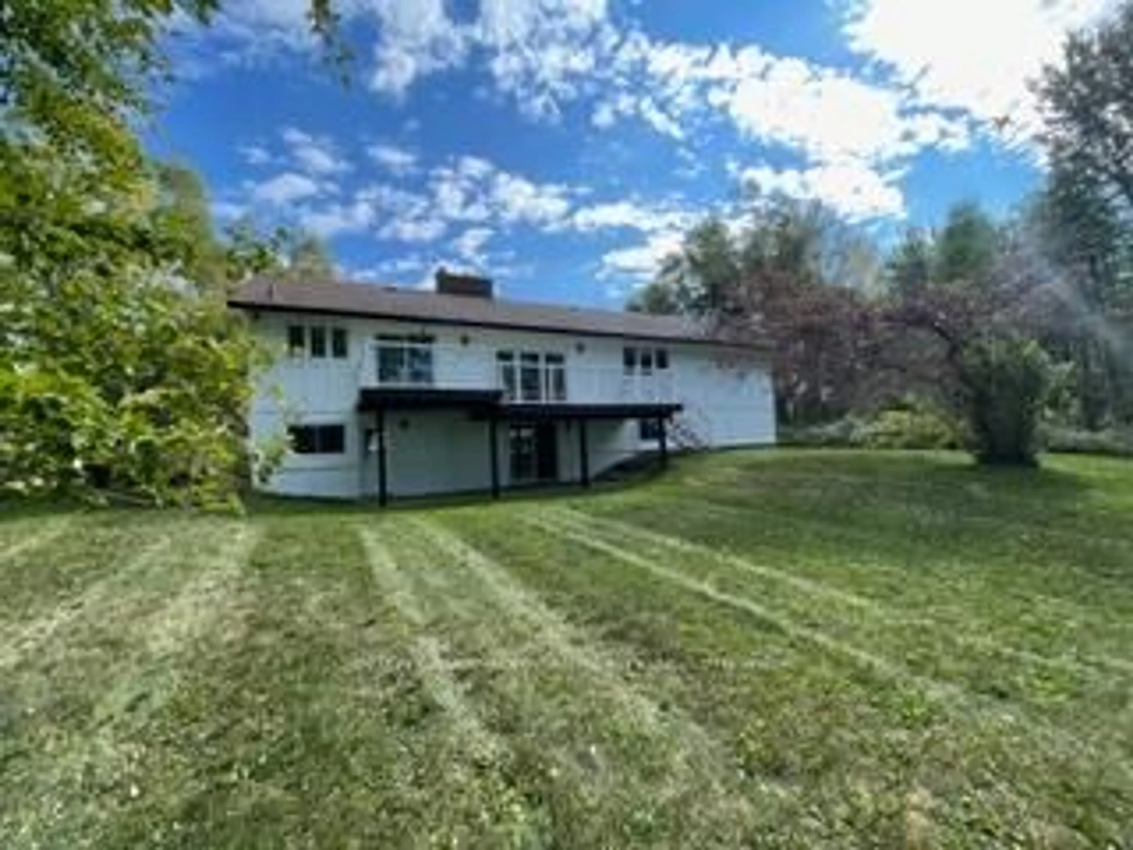 A pic from outside/outdoor area/front of a property/back of a property/a pic from drone, unknown for 182 Bayshore Dr, Ramara Ontario L0K 1B0