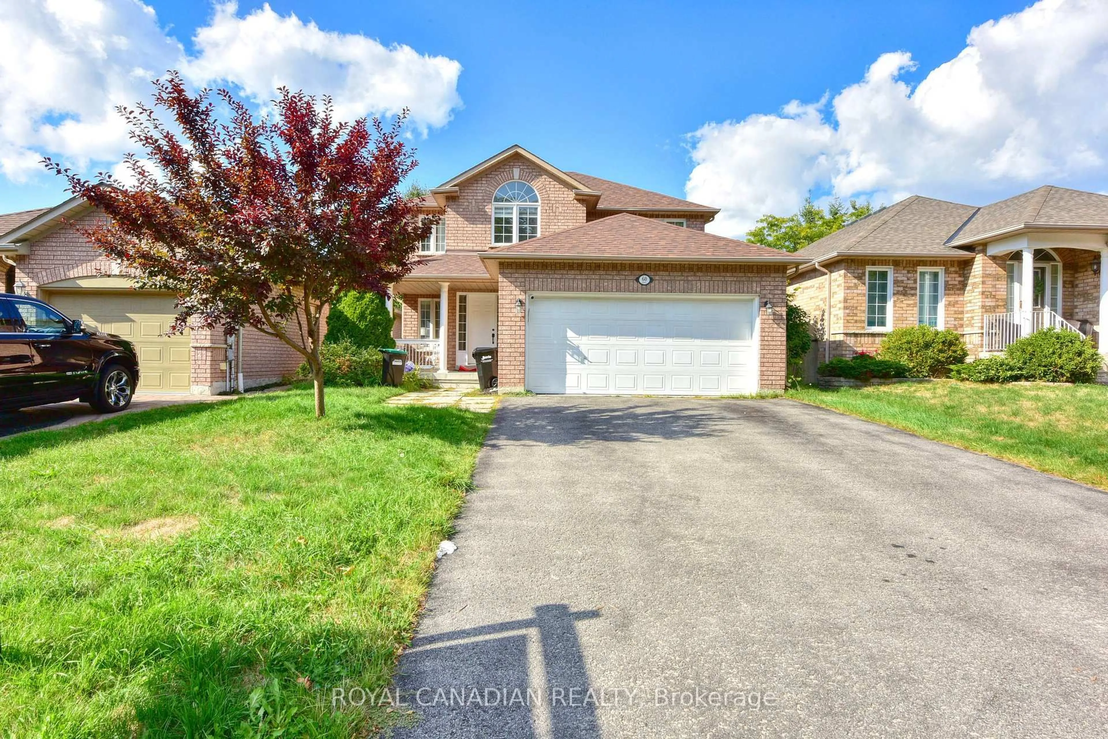 A pic from outside/outdoor area/front of a property/back of a property/a pic from drone, street for 60 Crimson Ridge Rd, Barrie Ontario L4N 0G7
