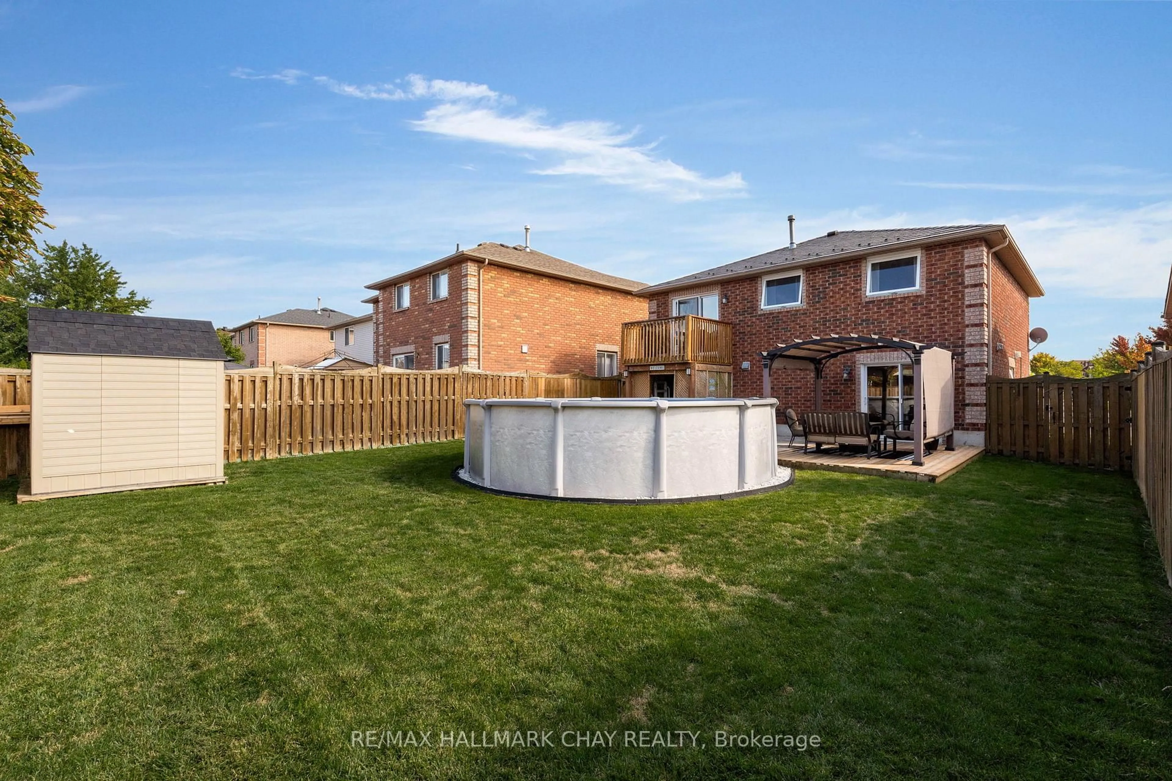 Patio, unknown for 166 Country Lane, Barrie Ontario L4N 0T9