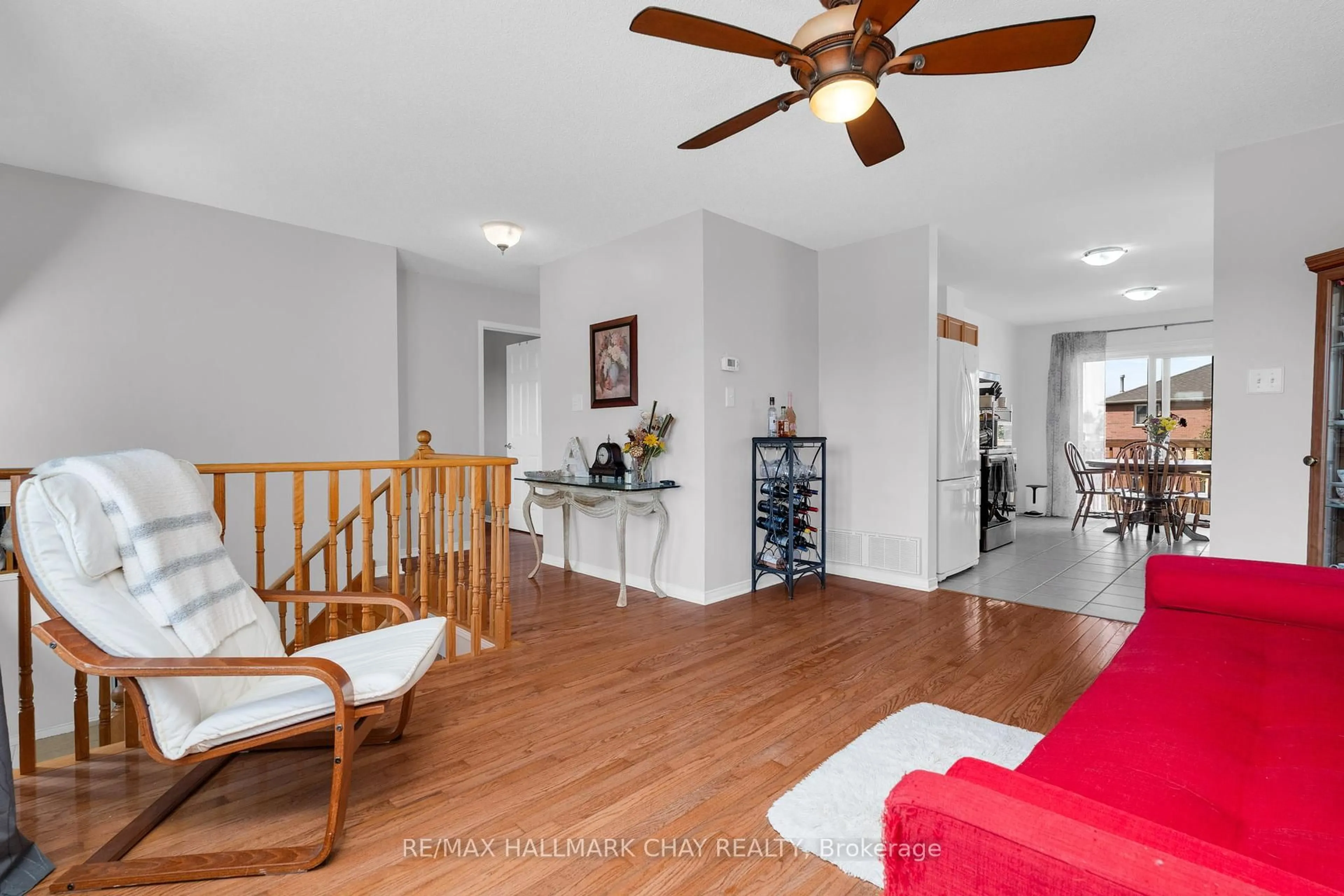 Living room with furniture, unknown for 166 Country Lane, Barrie Ontario L4N 0T9
