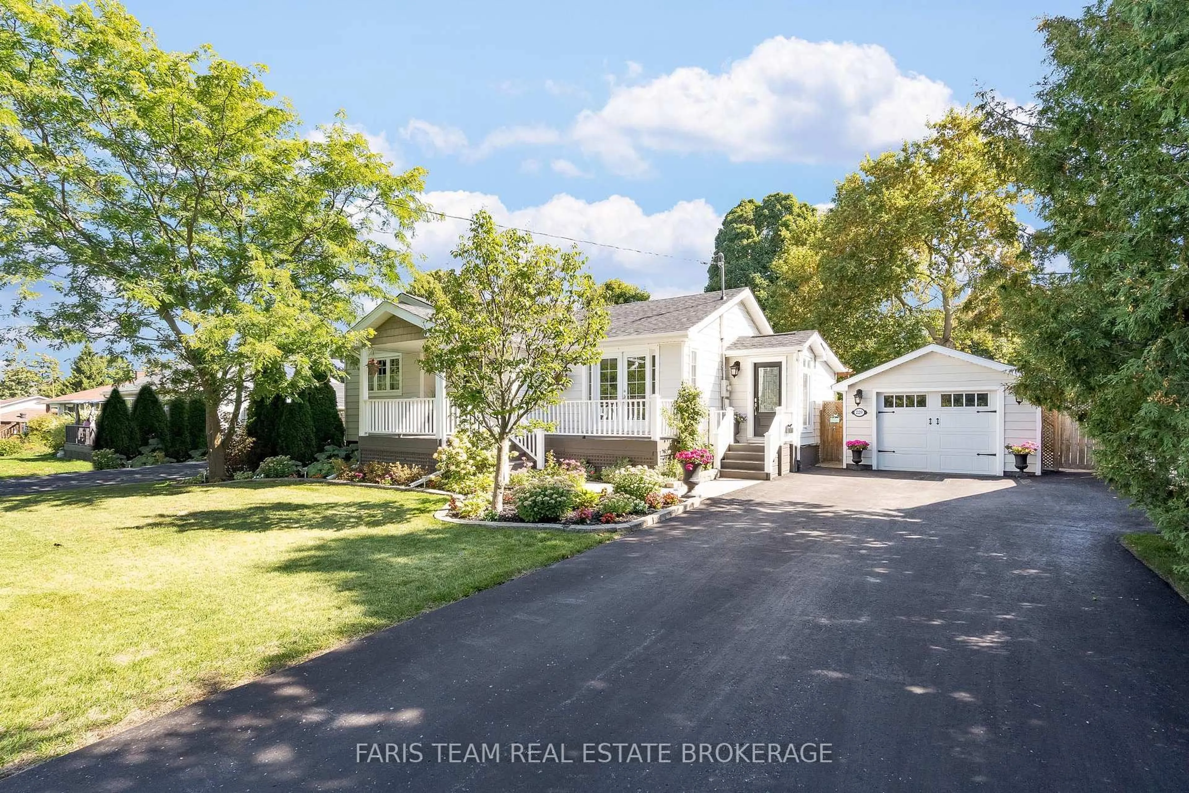 Unknown for 229 Cox Mill Rd, Barrie Ontario L4N 4G7