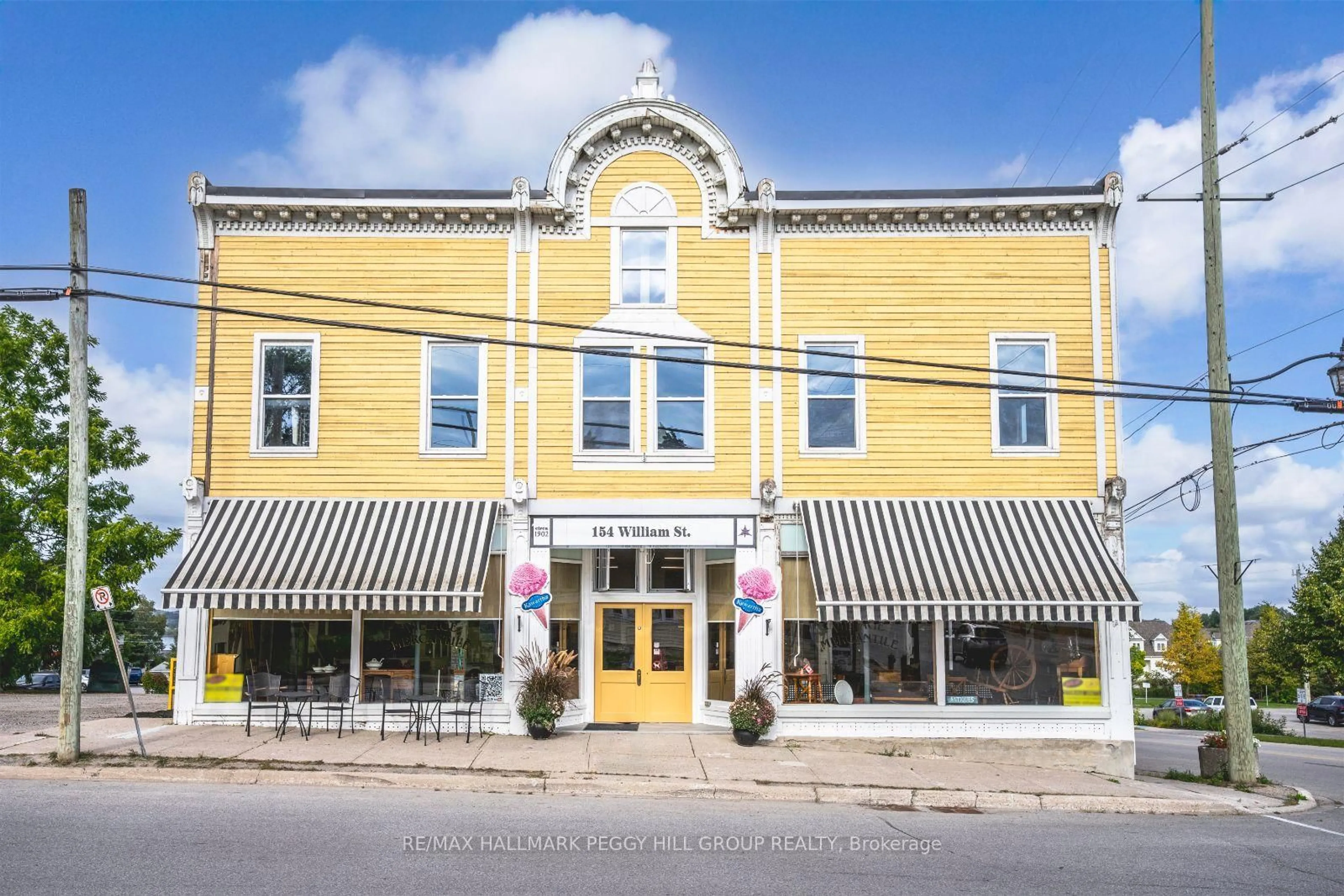 Patio, building for 154 William St, Tay Ontario L0K 2A0