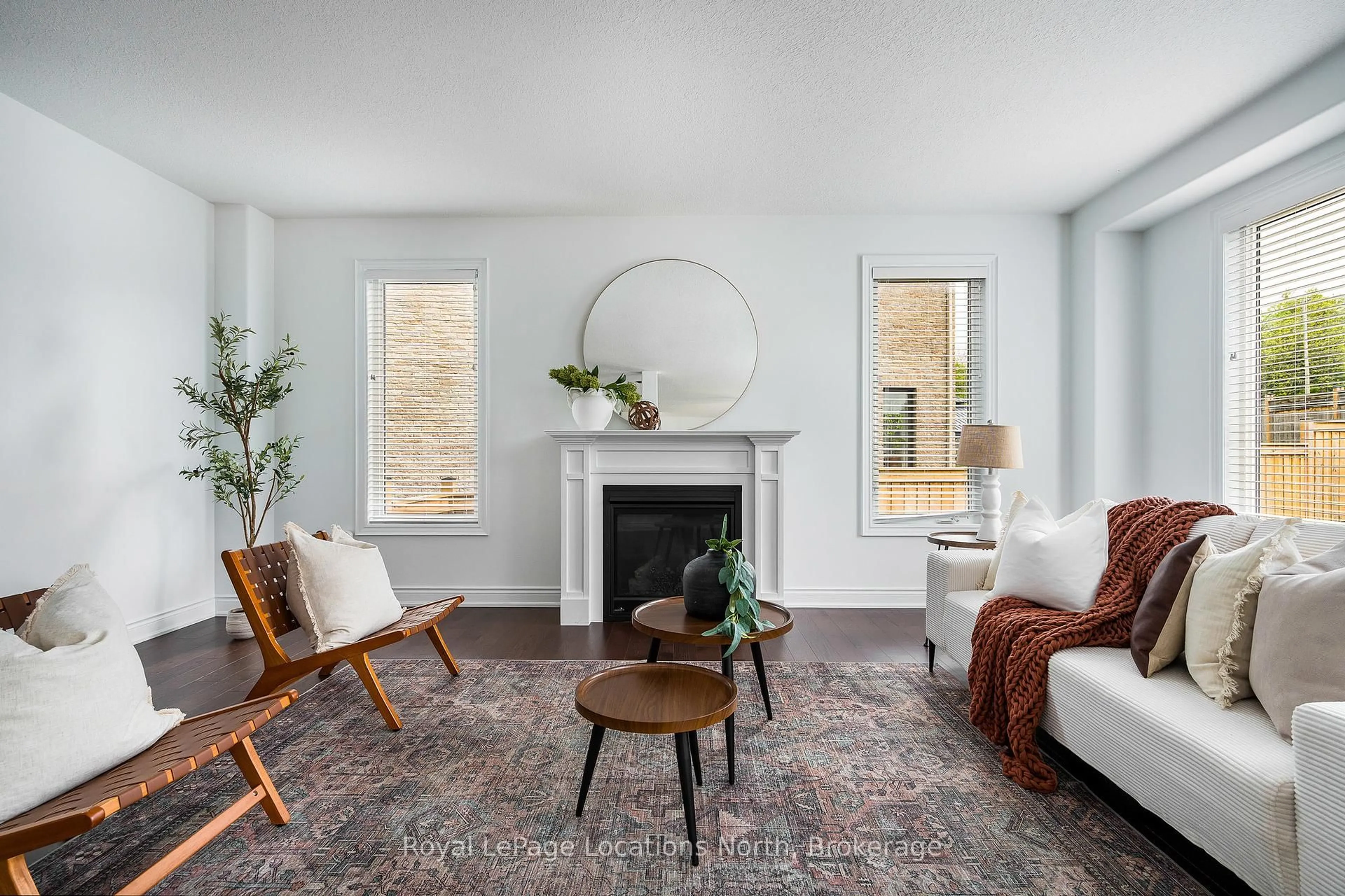 Living room with furniture, unknown for 81 Lockerbie Cres, Collingwood Ontario L9Y 0Y8