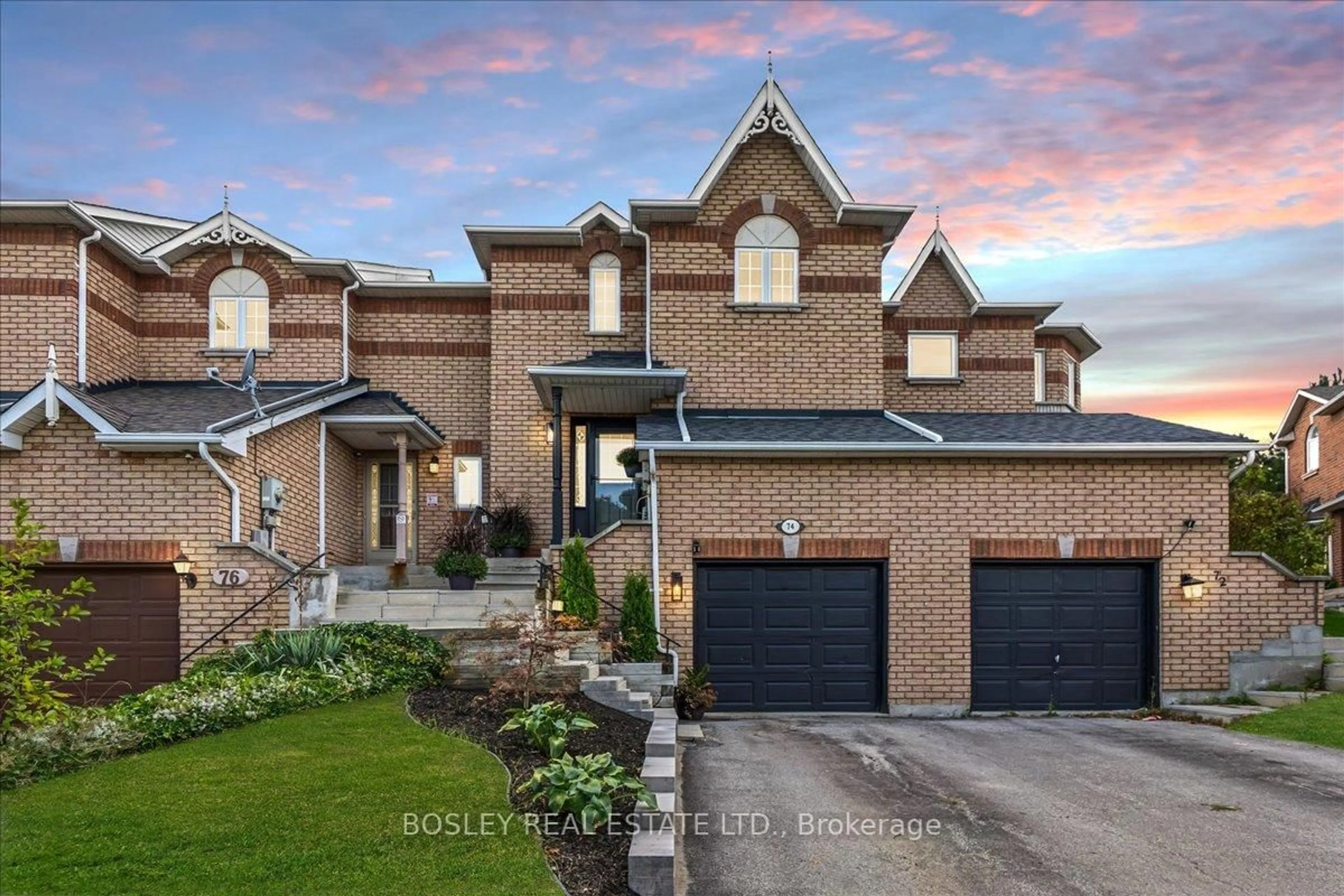 Home with brick exterior material, street for 74 Gadwall Ave, Barrie Ontario L4N 8X5