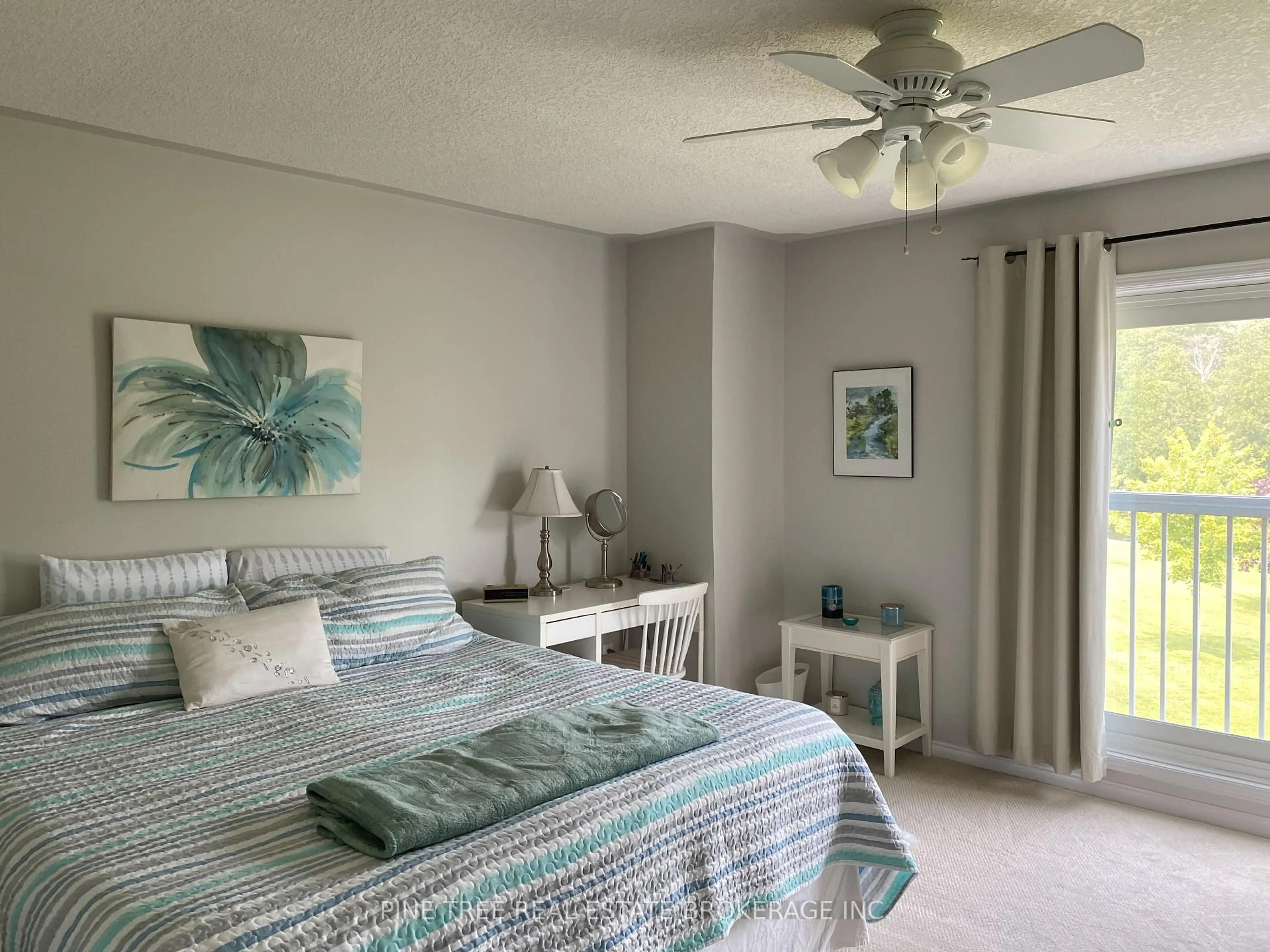 Bedroom with bed, unknown for 51 Laguna Pkwy #1, Ramara Ontario L0K 1B0