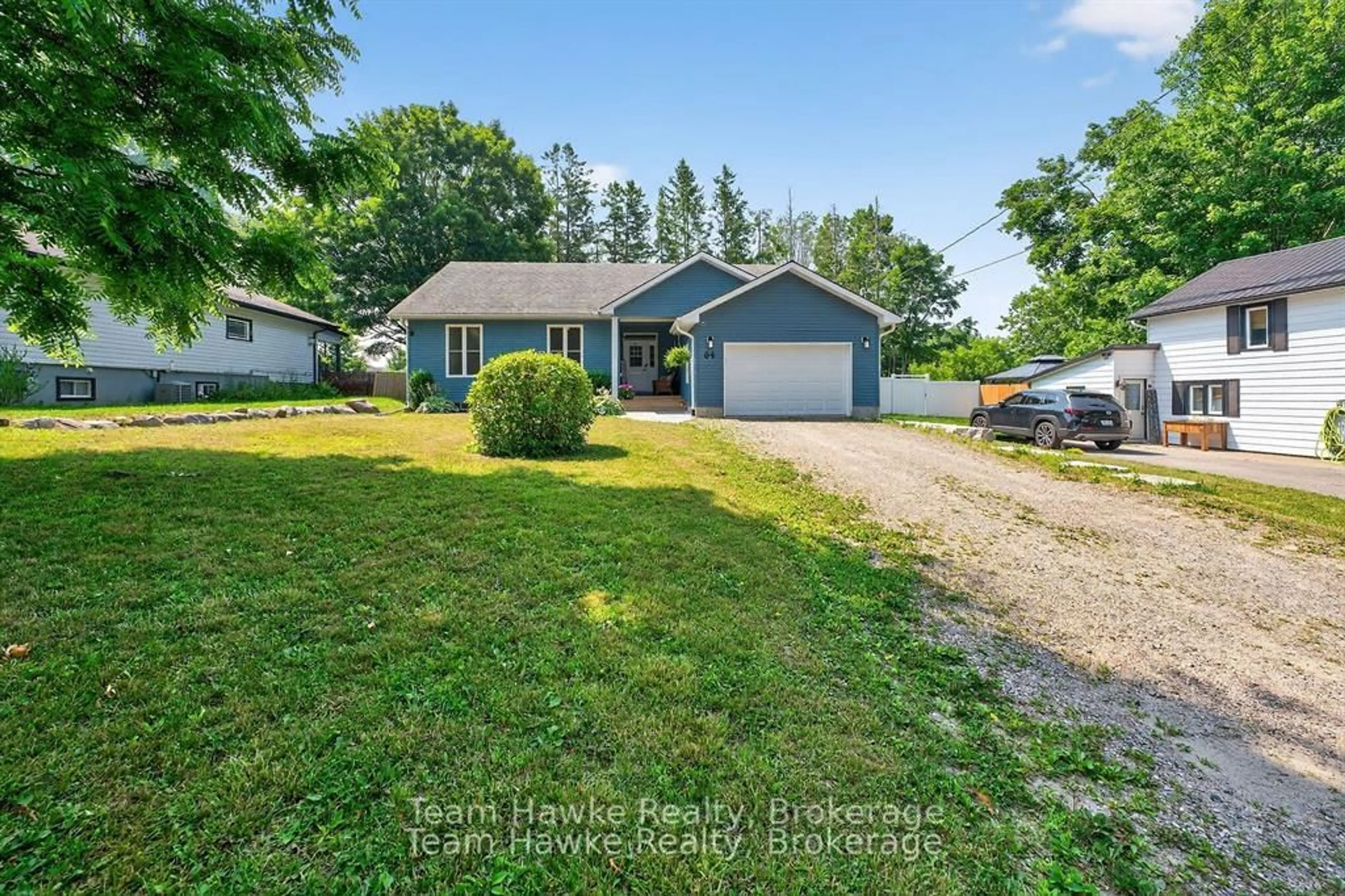 A pic from outside/outdoor area/front of a property/back of a property/a pic from drone, water/lake/river/ocean view for 64 Broad St, Penetanguishene Ontario L9M 1G4